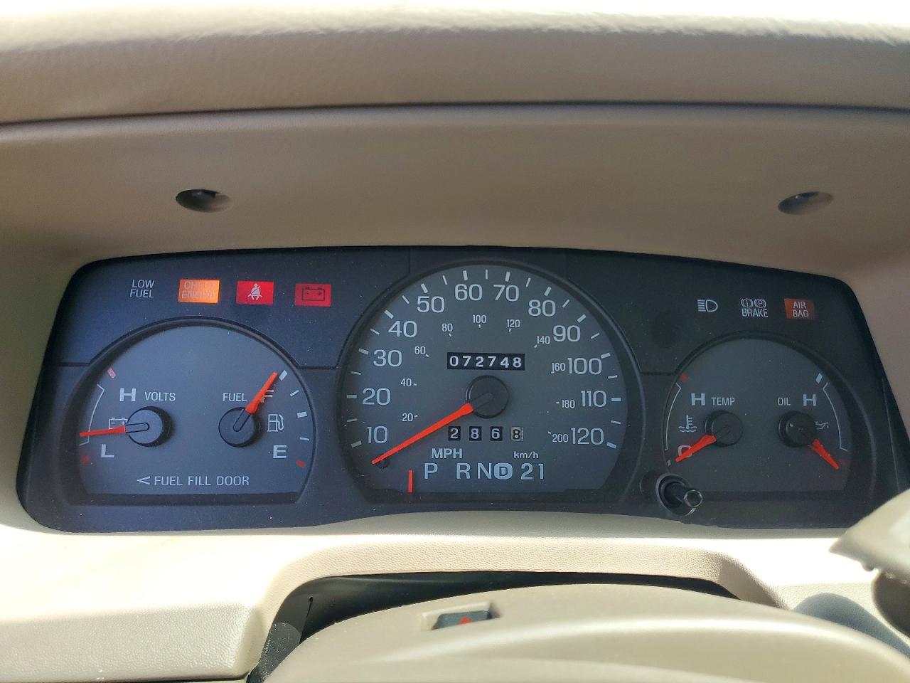 2005 Mercury Grand Marquis Ls Tan vin: 2MEFM75W65X602171