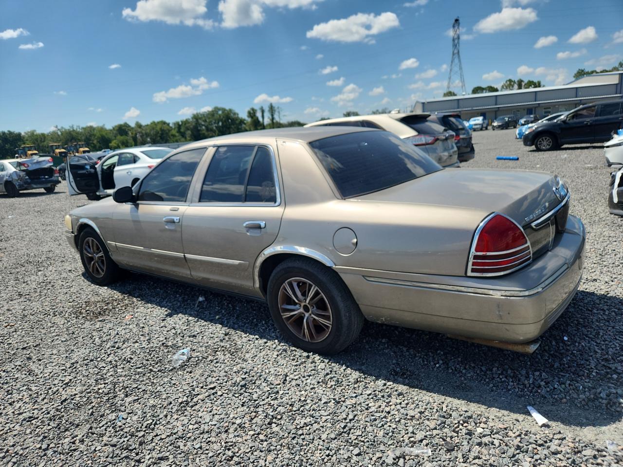 2006 Mercury Grand Marquis Ls Gold vin: 2MEFM75W66X645989