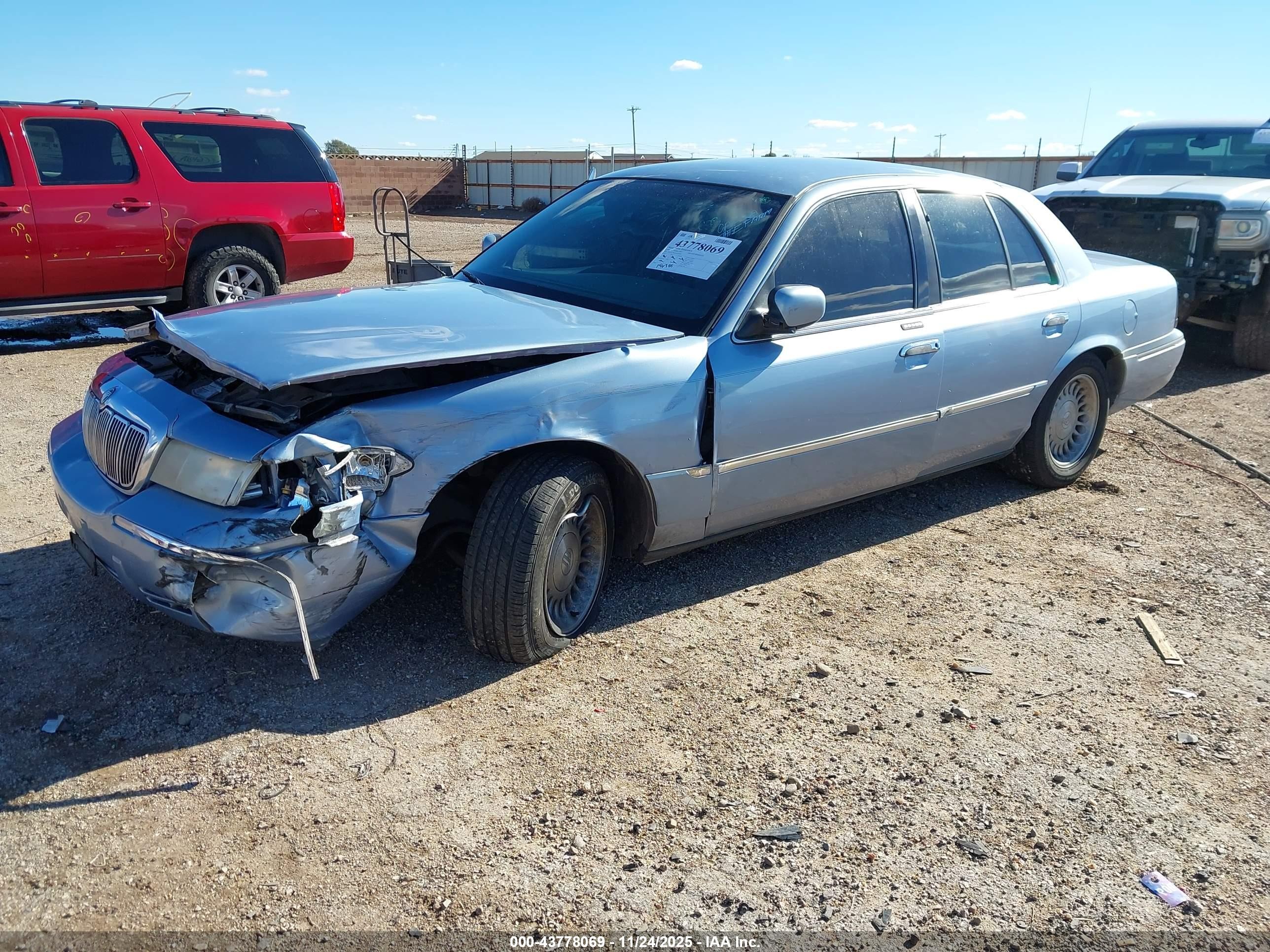 1998 Mercury Grand Marquis   Синий vin: 2MEFM75W6WX698448