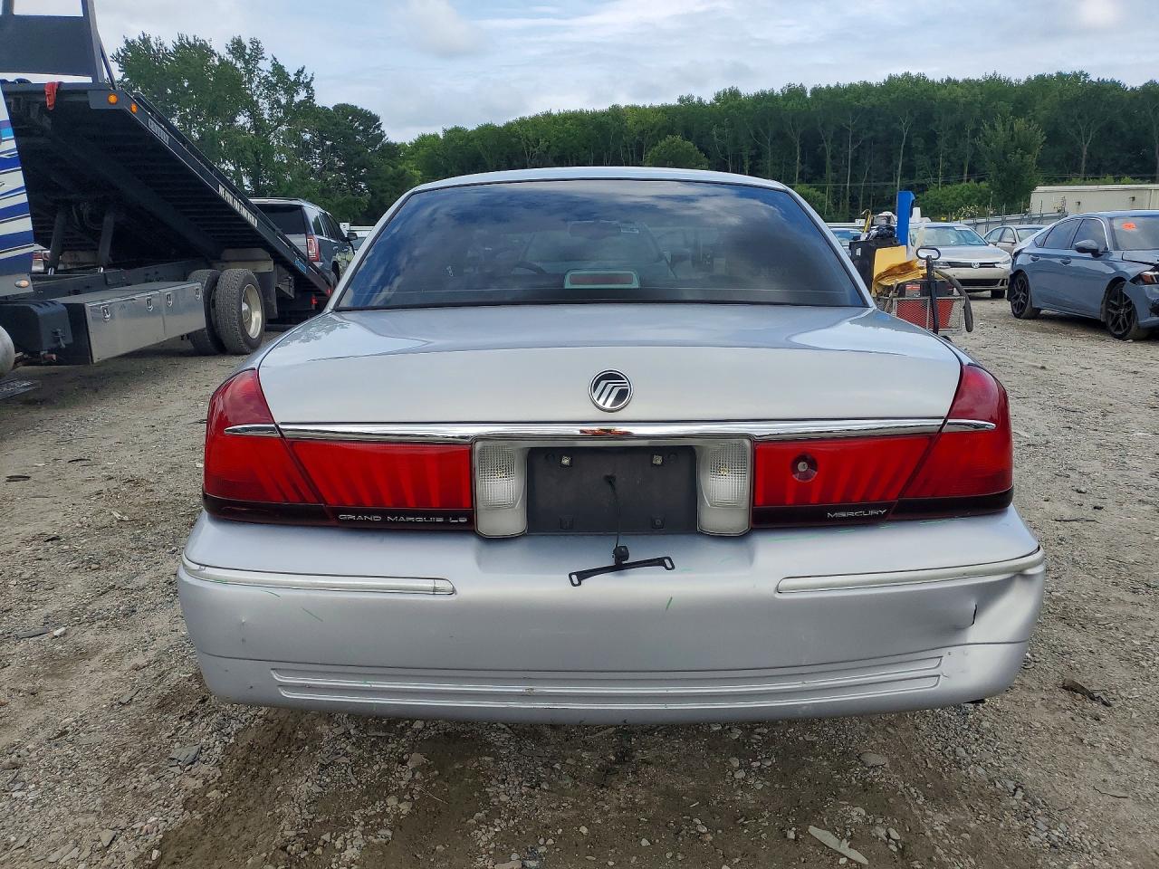 2000 Mercury Grand Marquis Ls Silver vin: 2MEFM75W6YX627771