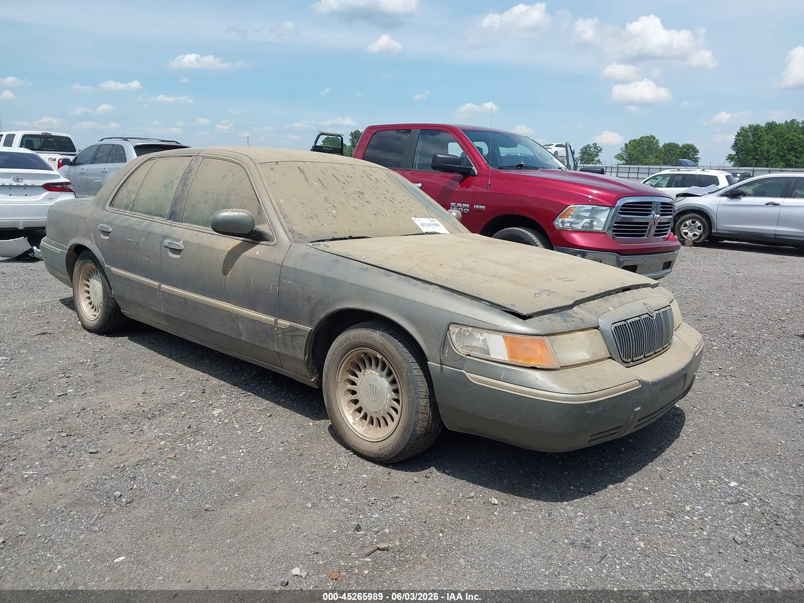 2000 Mercury Grand Marquis Ls Green vin: 2MEFM75W6YX713307