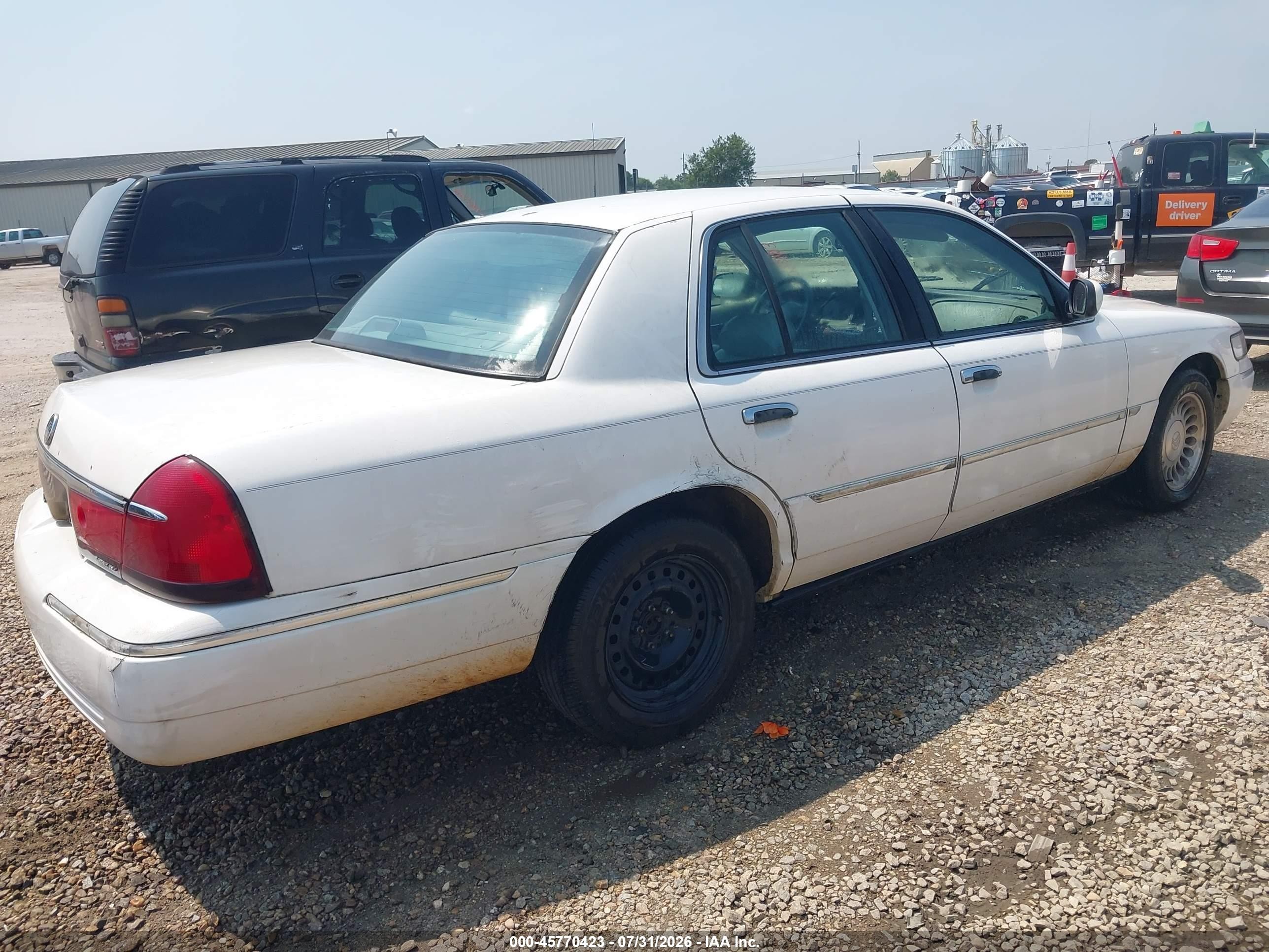 2002 Mercury Grand Marquis Ls White vin: 2MEFM75W72X636356