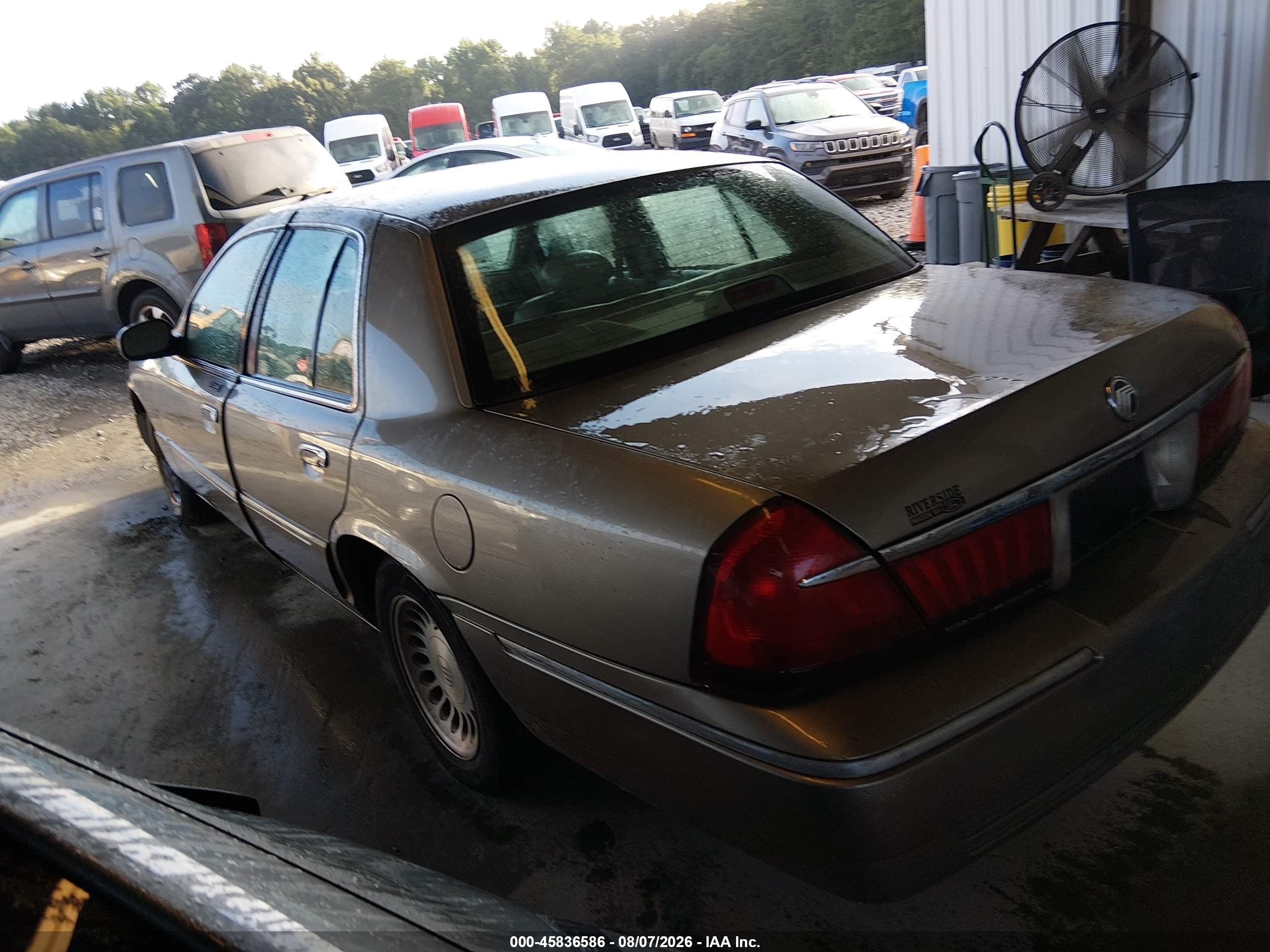 2002 Mercury Grand Marquis Ls Beige vin: 2MEFM75W72X645090