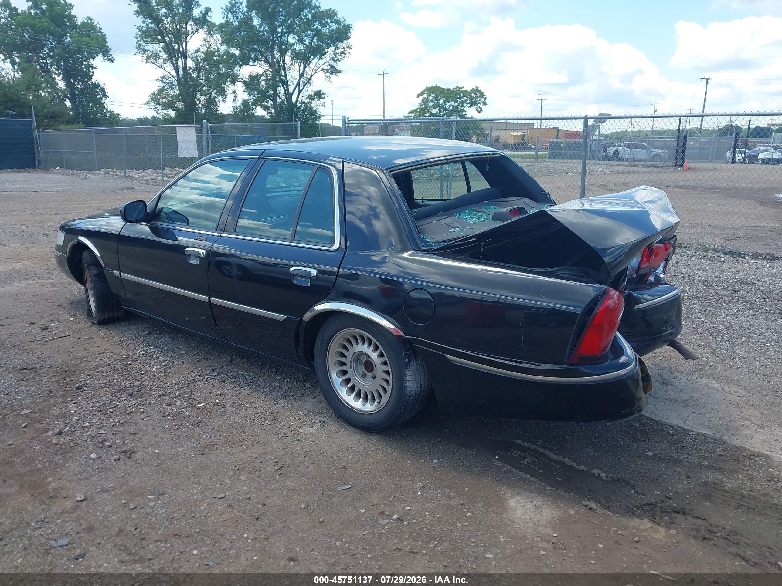 2002 Mercury Grand Marquis Ls Черный vin: 2MEFM75W72X651648