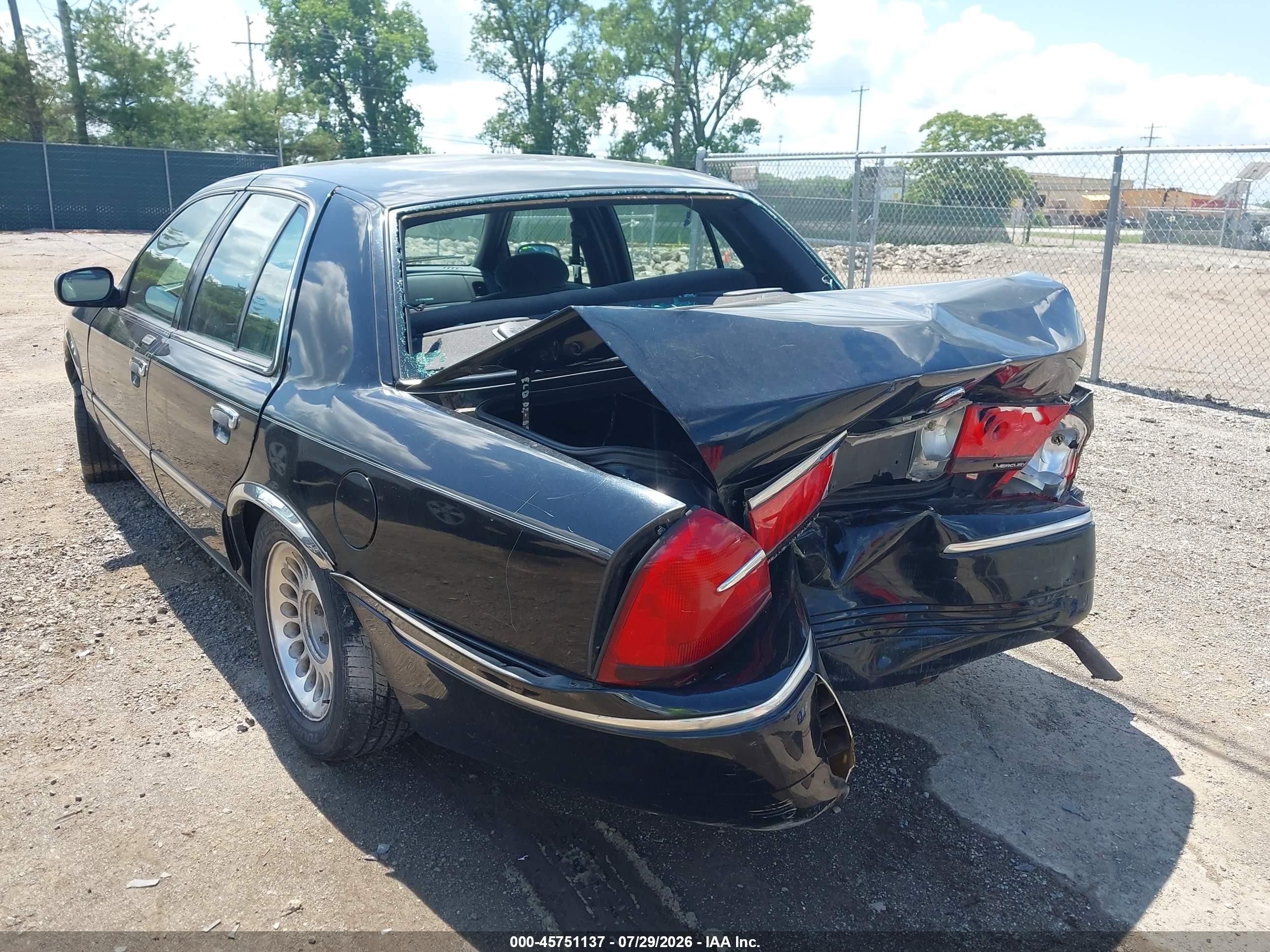 2002 Mercury Grand Marquis Ls Черный vin: 2MEFM75W72X651648