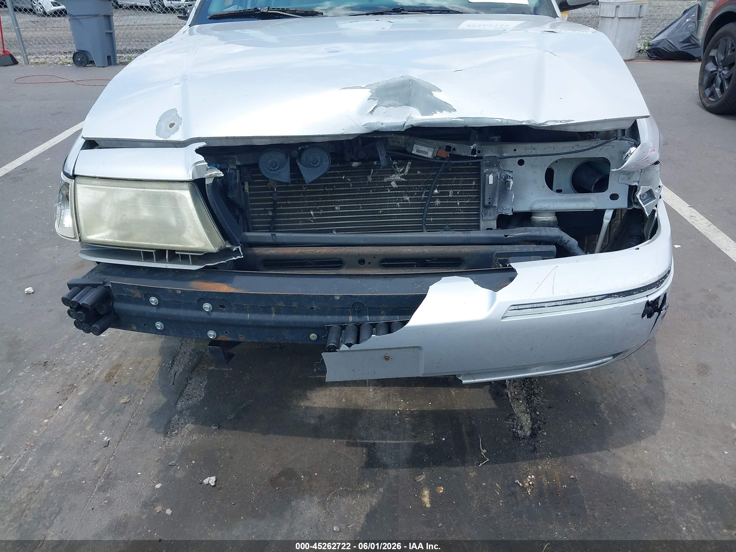 2003 Mercury Grand Marquis Ls Серебряный vin: 2MEFM75W73X661789