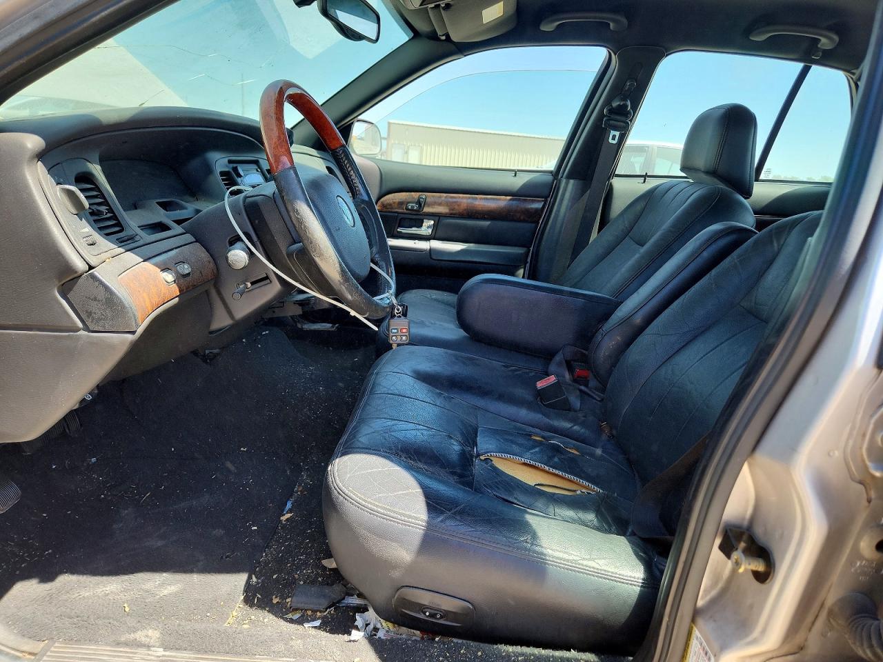 2005 Mercury Grand Marquis Ls Silver vin: 2MEFM75W75X607802