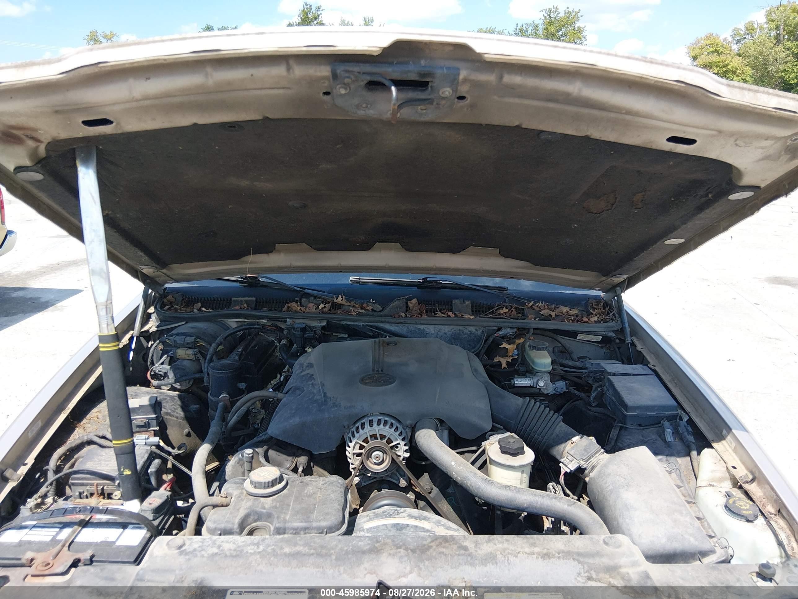 1998 Mercury Grand Marquis   Gold vin: 2MEFM75W7WX633429