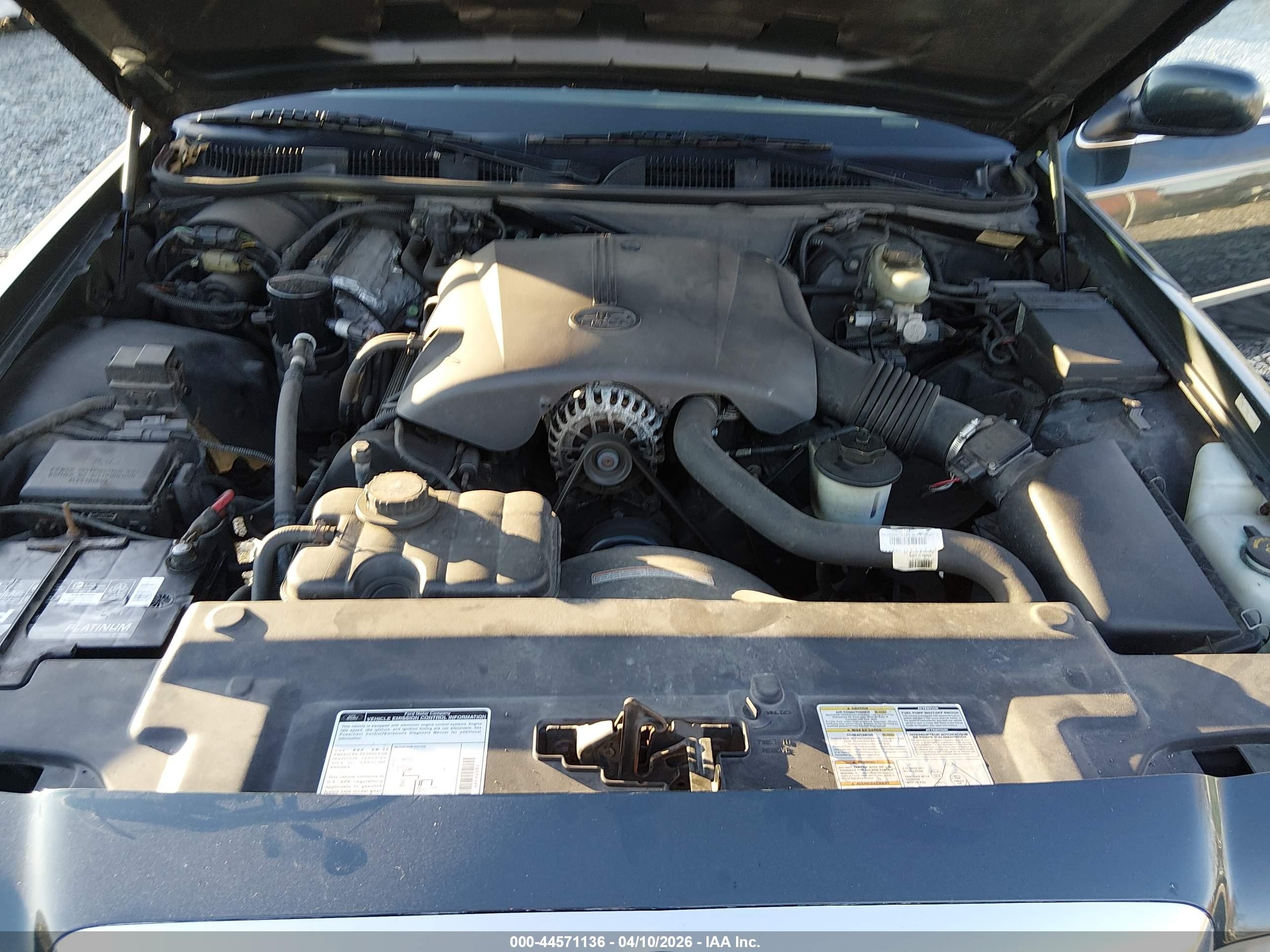 1998 Mercury Grand Marquis   Green vin: 2MEFM75W7WX685207