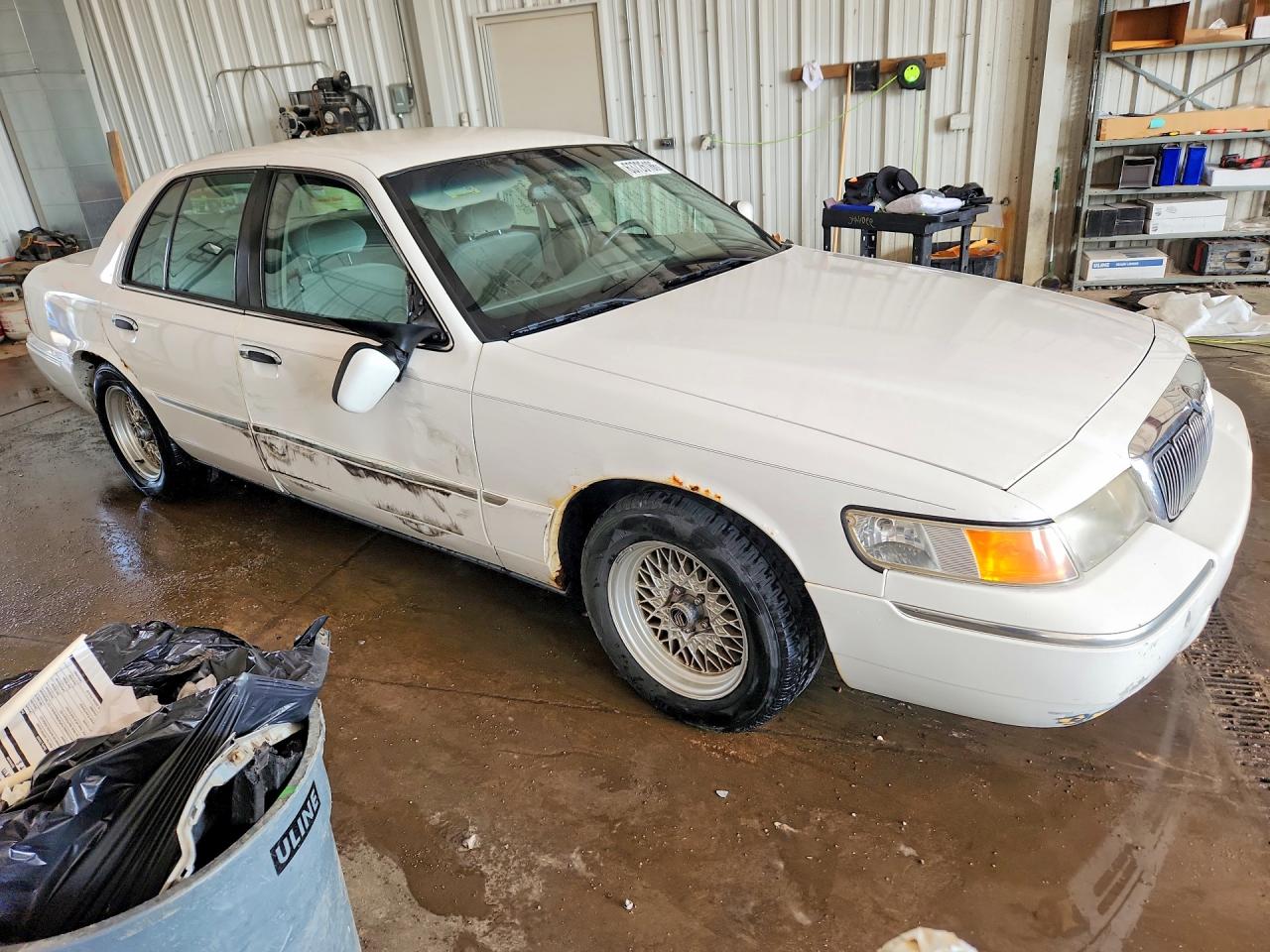 2000 Mercury Grand Marquis Ls White vin: 2MEFM75W7YX636530