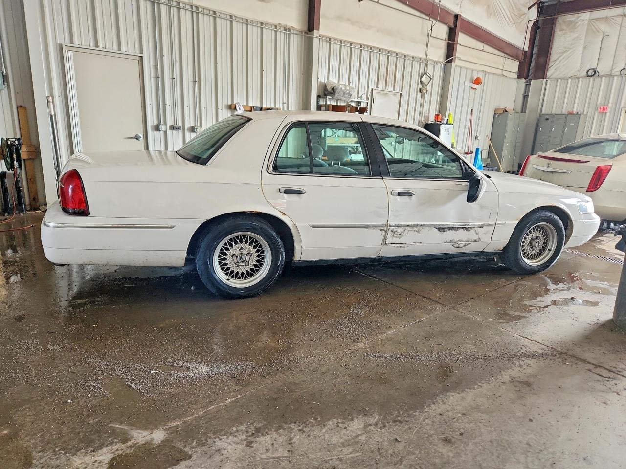 2000 Mercury Grand Marquis Ls White vin: 2MEFM75W7YX636530