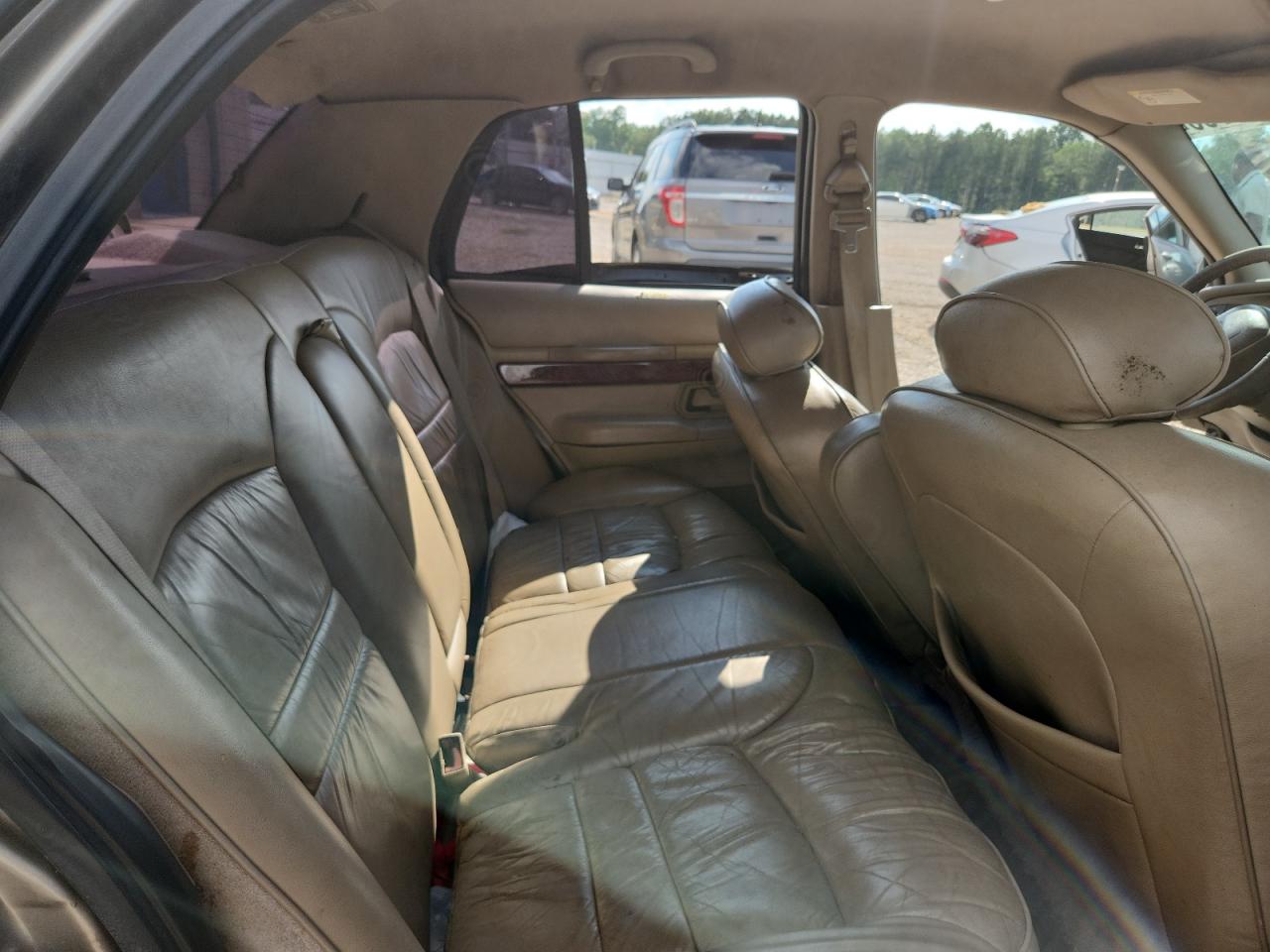 2001 Mercury Grand Marquis Ls Tan vin: 2MEFM75W81X626692