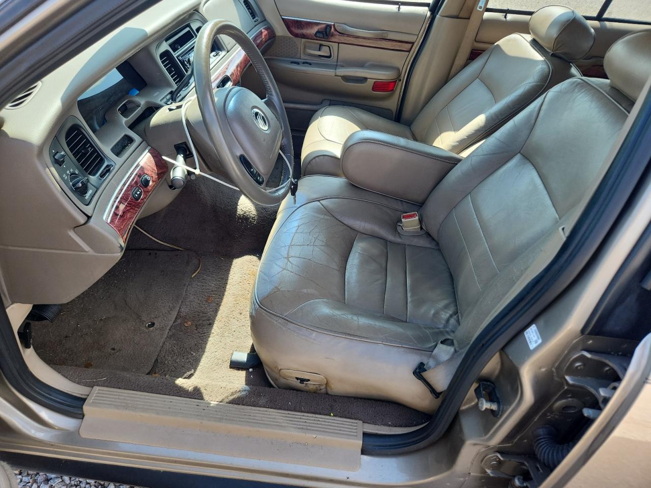 2001 Mercury Grand Marquis Ls Tan vin: 2MEFM75W81X642830