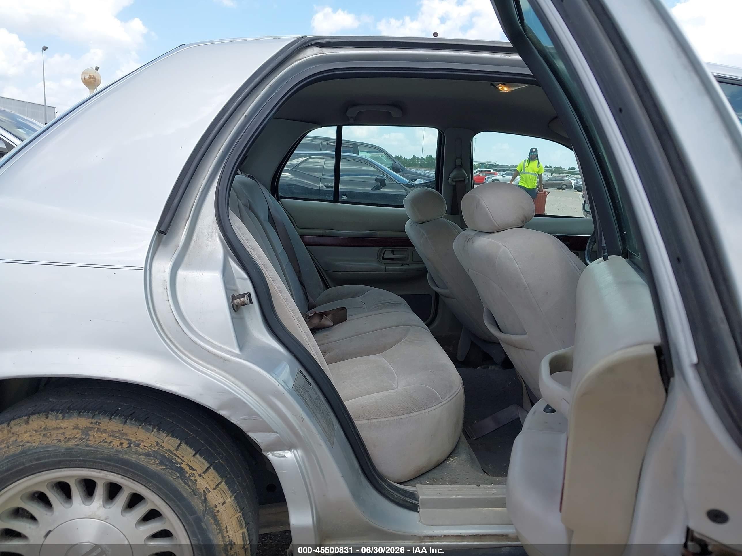 2001 Mercury Grand Marquis Ls Серебряный vin: 2MEFM75W81X658610
