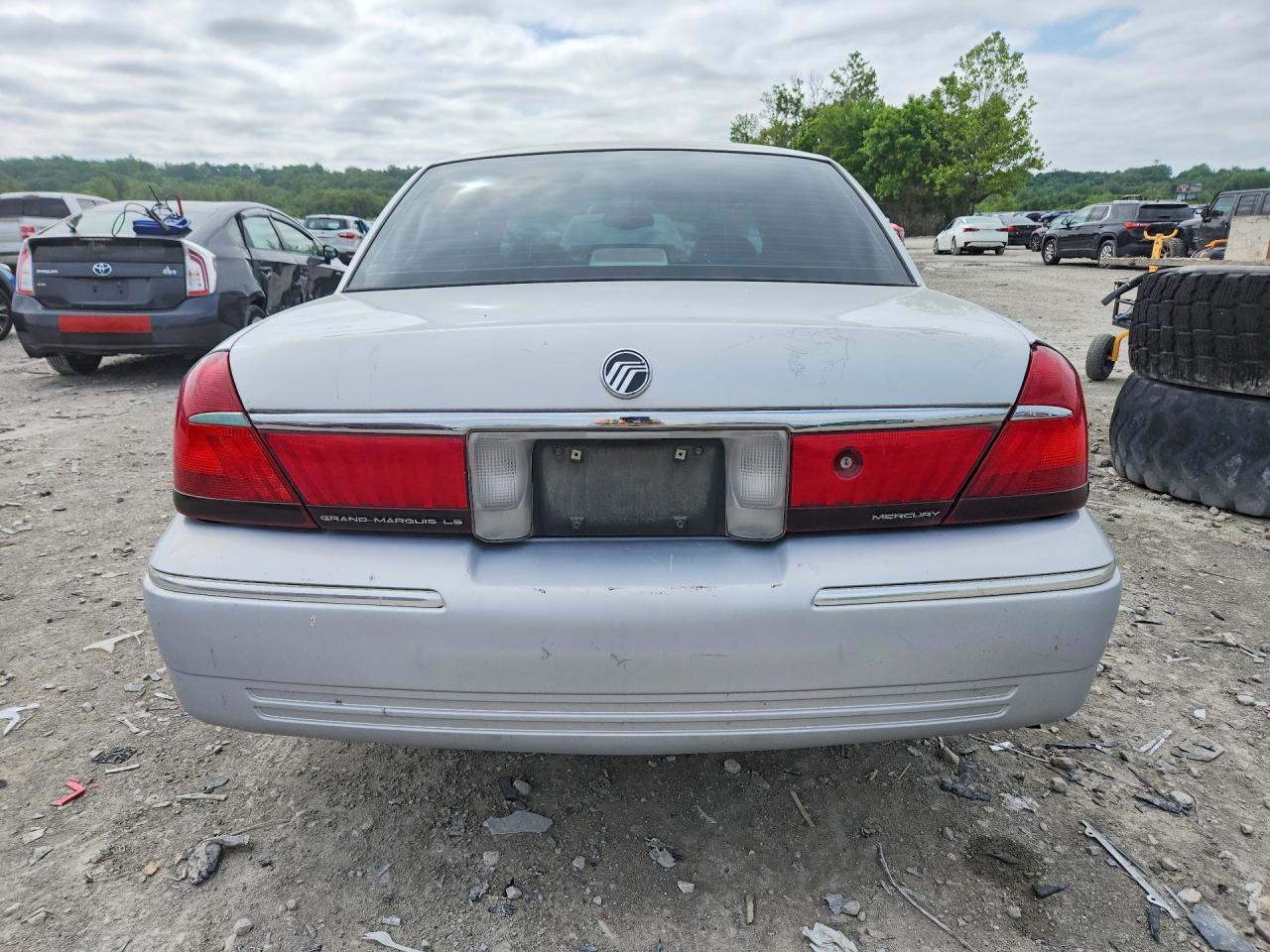 2002 Mercury Grand Marquis Ls Silver vin: 2MEFM75W82X615337