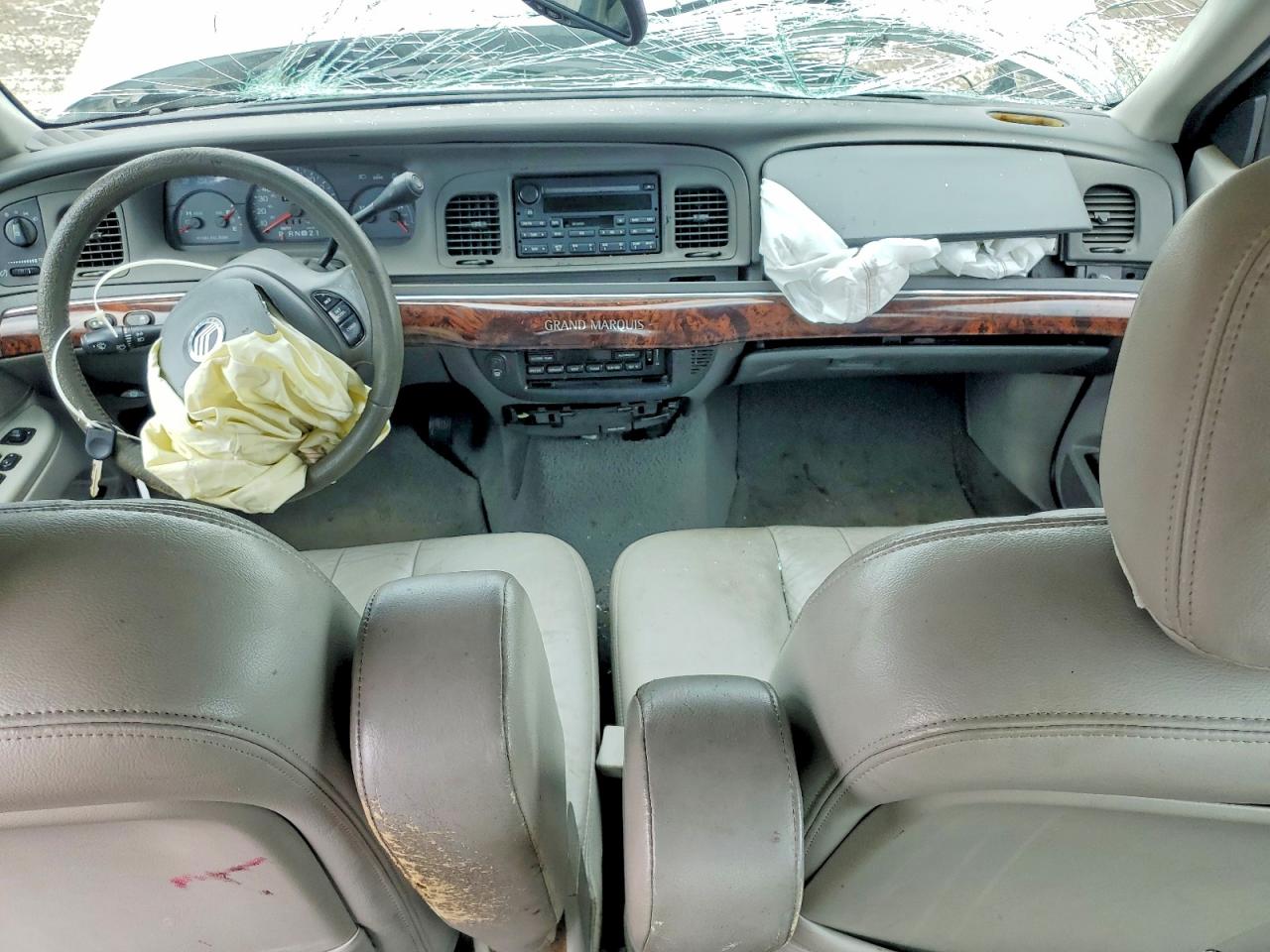 2004 Mercury Grand Marquis Ls White vin: 2MEFM75W84X686427