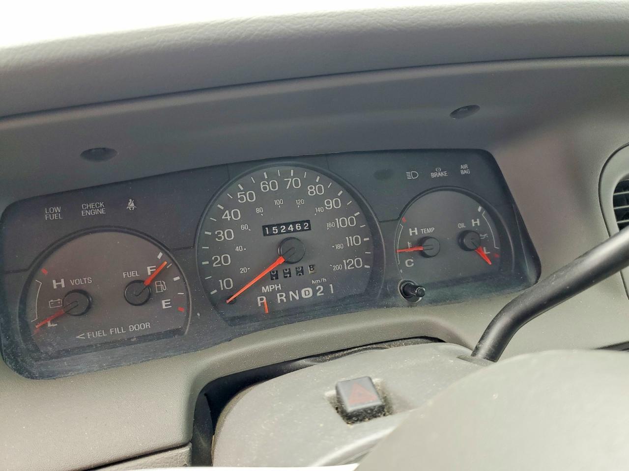 2004 Mercury Grand Marquis Ls White vin: 2MEFM75W84X686427