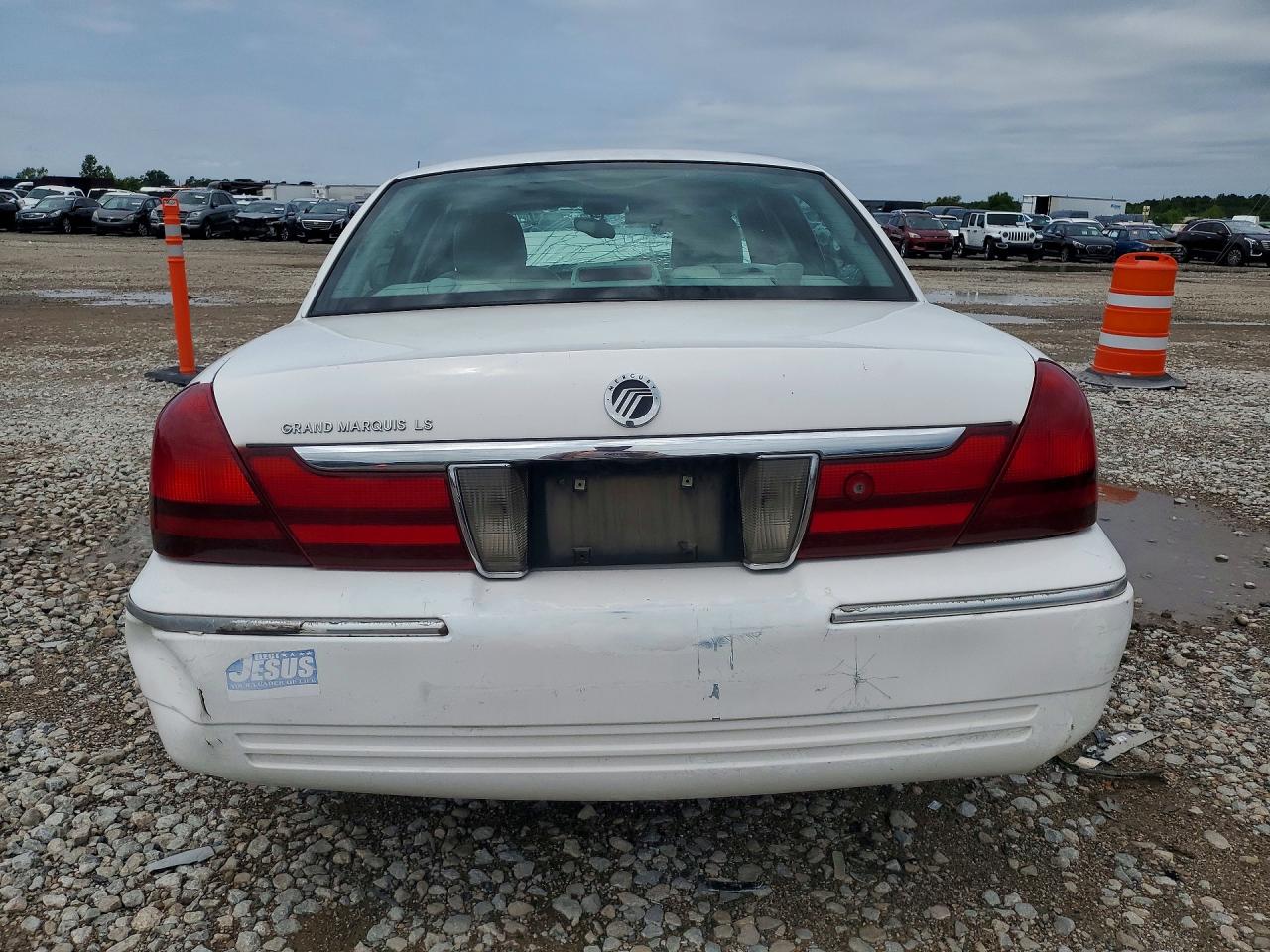 2004 Mercury Grand Marquis Ls White vin: 2MEFM75W84X686427