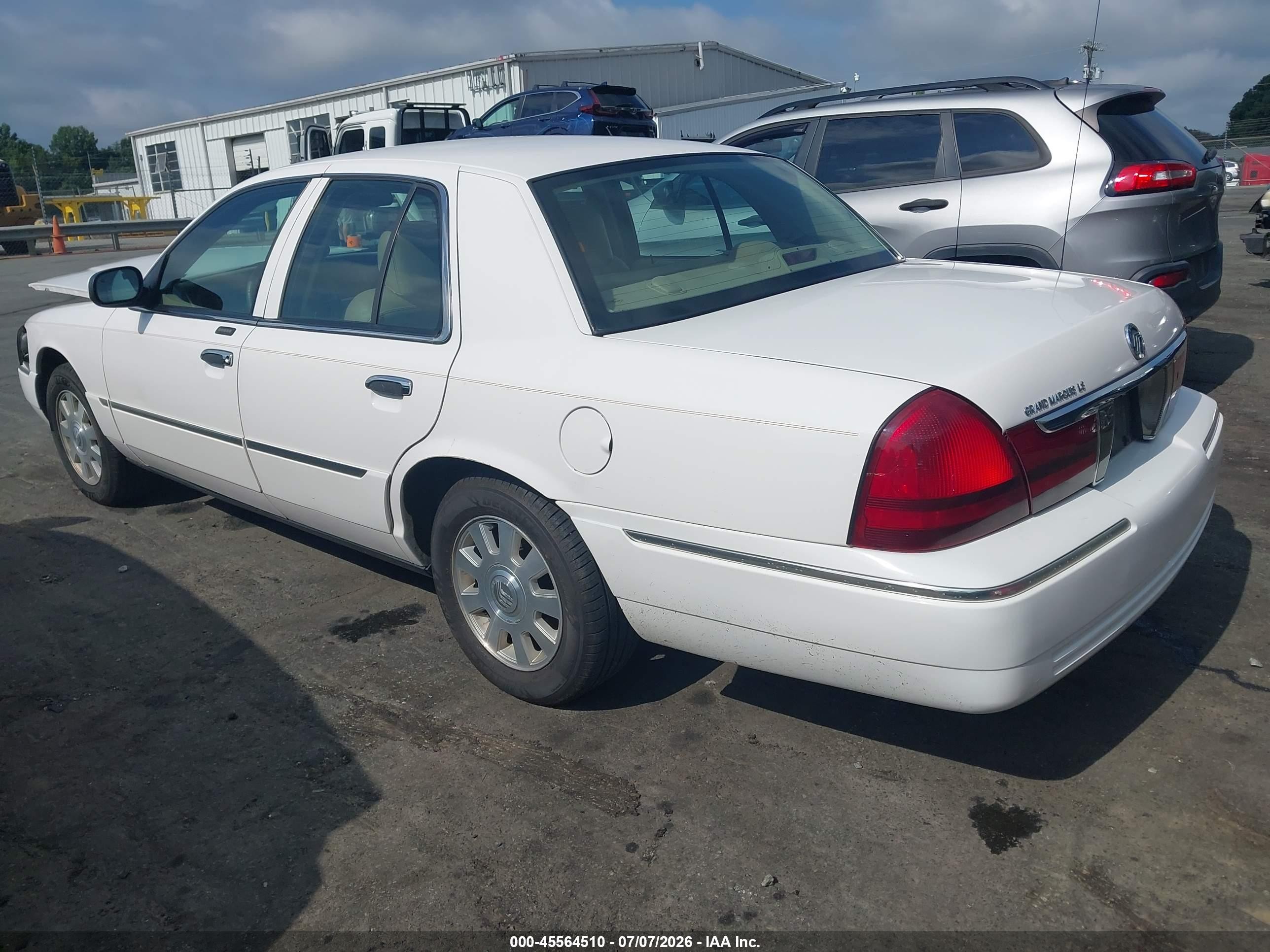 2005 Mercury Grand Marquis Ls/lse White vin: 2MEFM75W85X661271
