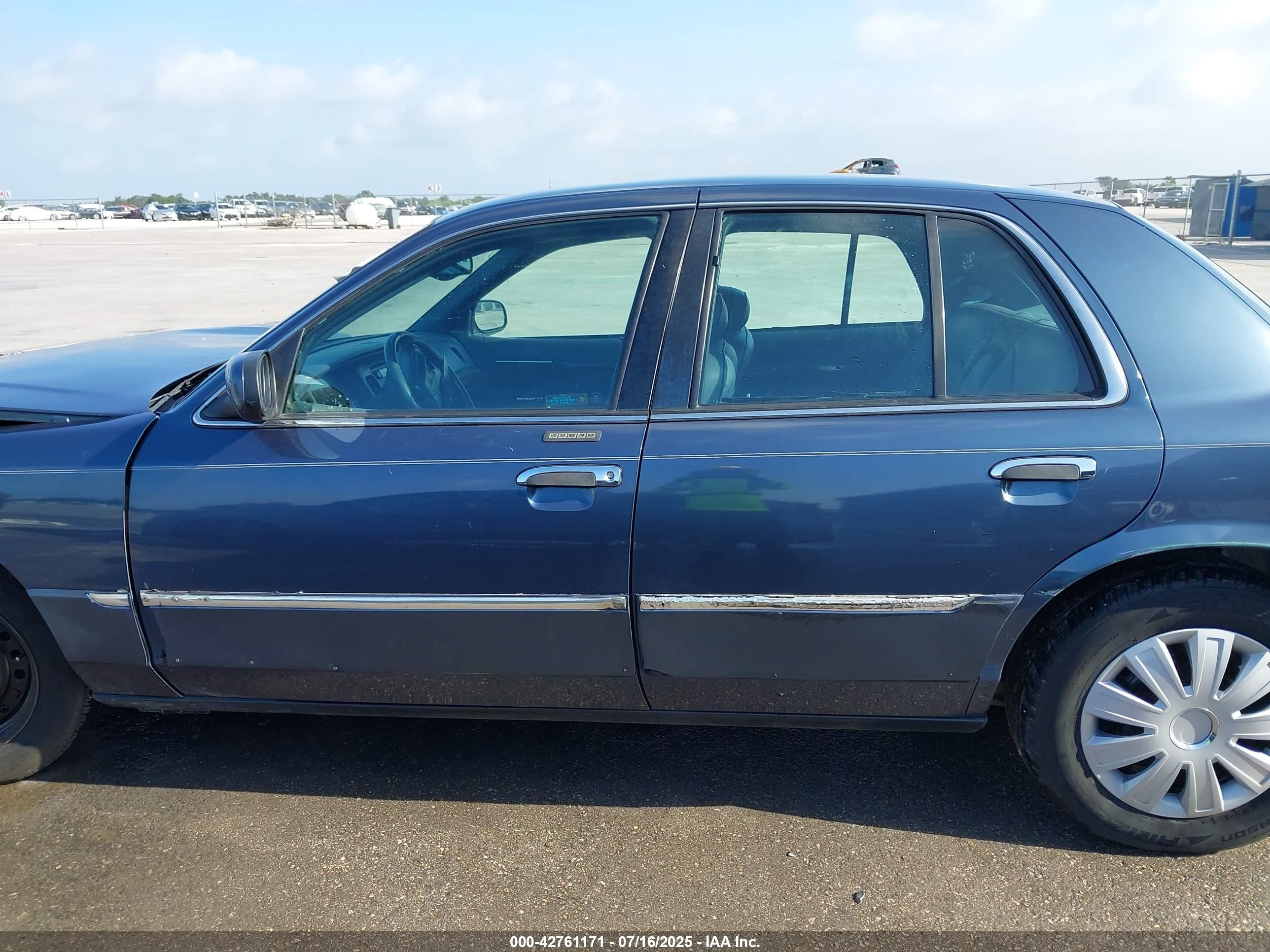 1998 Mercury Grand Marquis   vin: 2MEFM75W8WX619197
