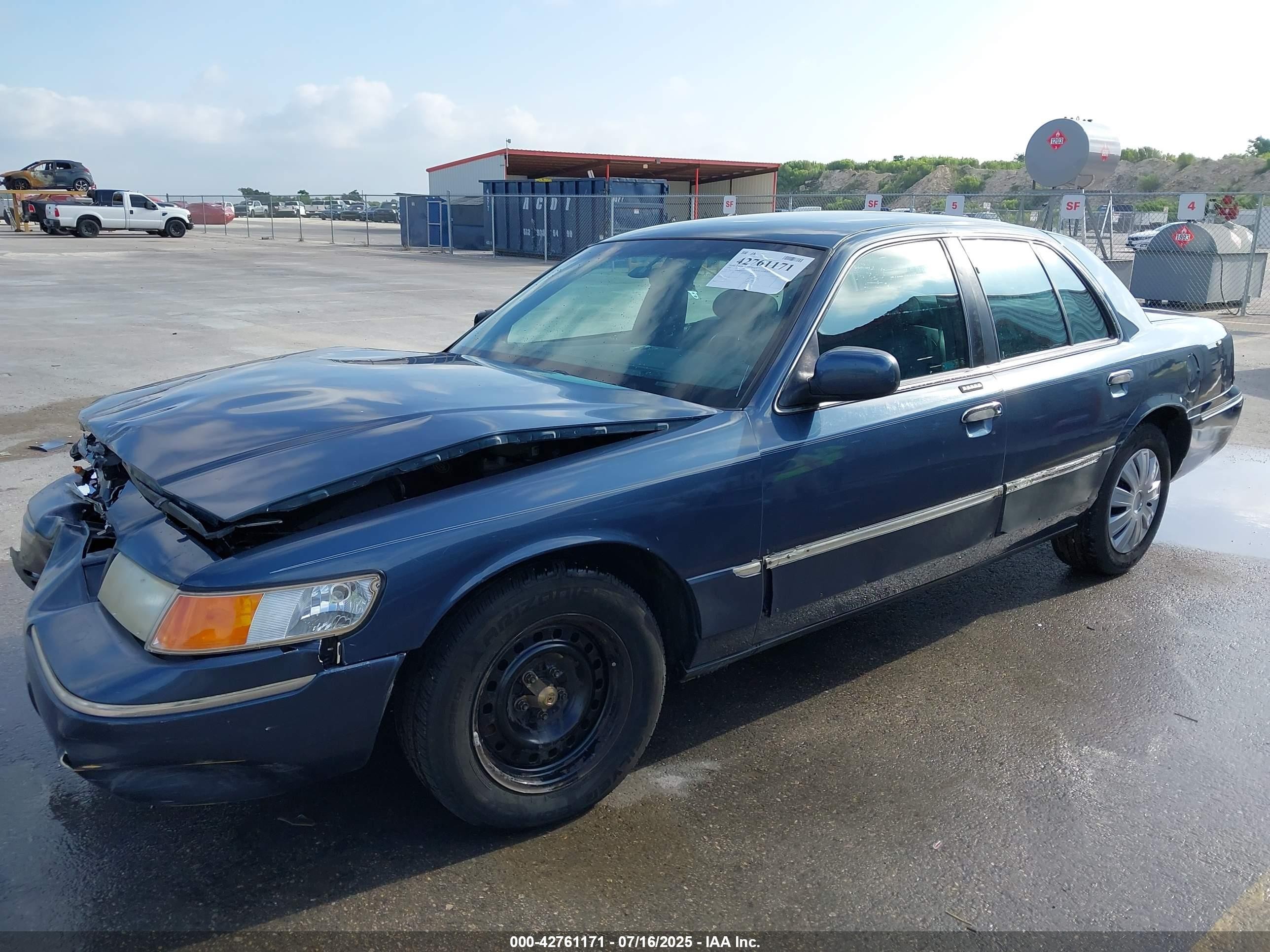 1998 Mercury Grand Marquis   vin: 2MEFM75W8WX619197