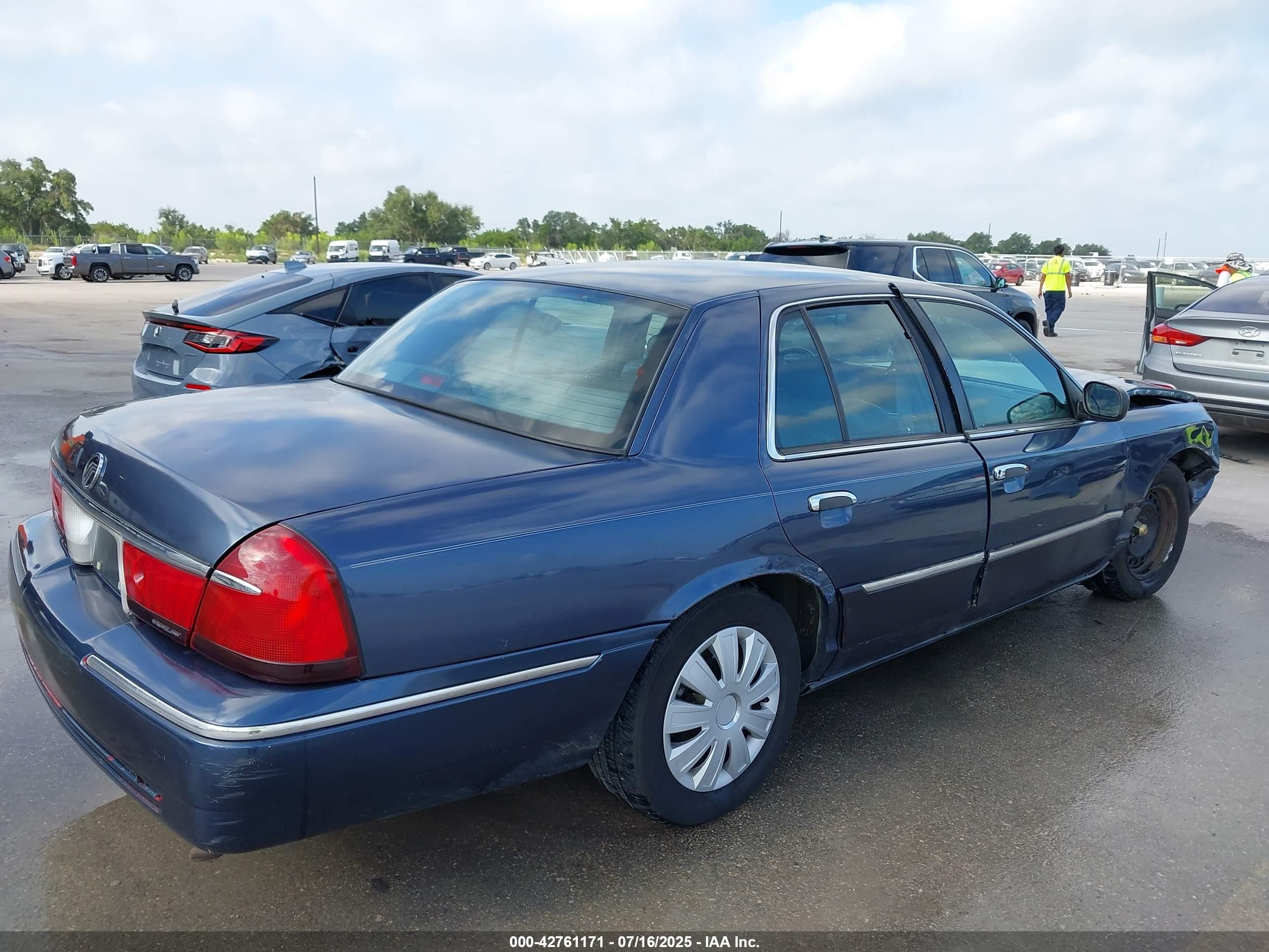 1998 Mercury Grand Marquis   vin: 2MEFM75W8WX619197