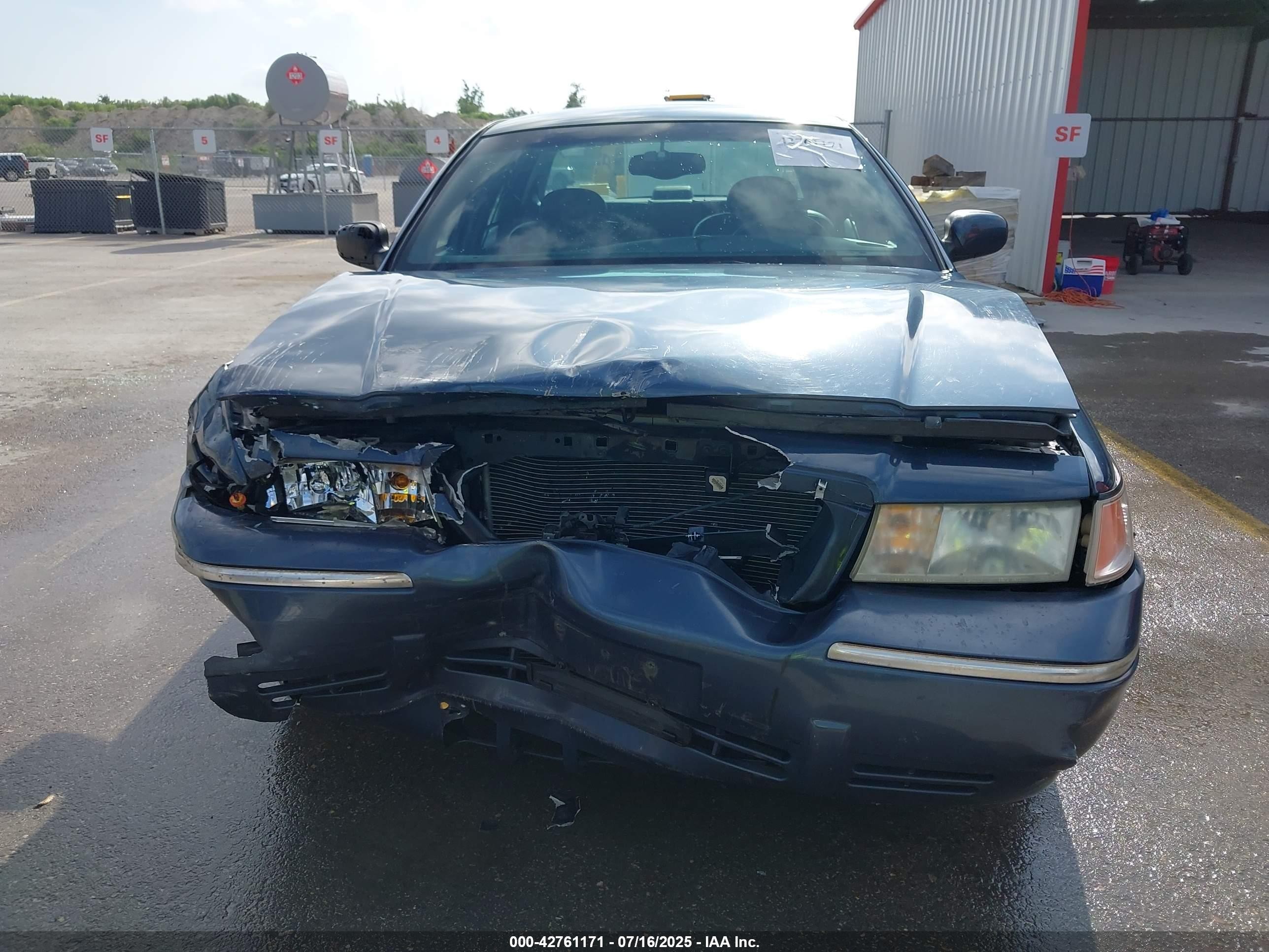 1998 Mercury Grand Marquis   vin: 2MEFM75W8WX619197