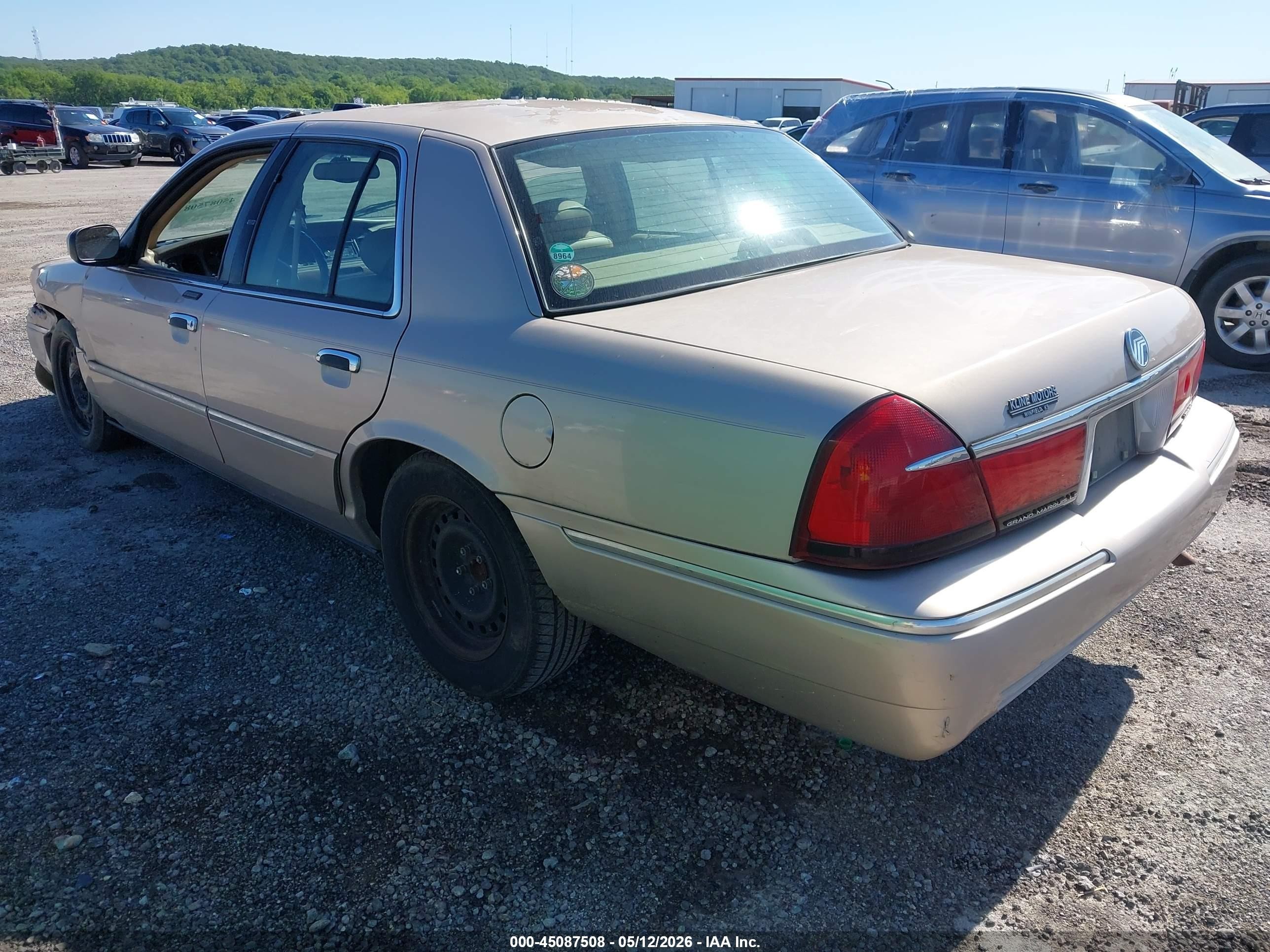 1998 Mercury Grand Marquis   Gold vin: 2MEFM75W8WX621709