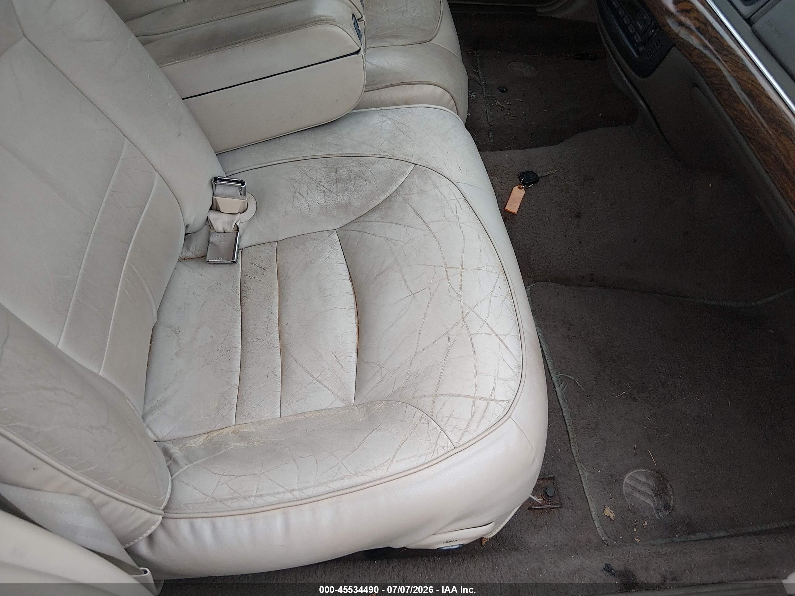 1999 Mercury Grand Marquis Ls Белый vin: 2MEFM75W8XX655599