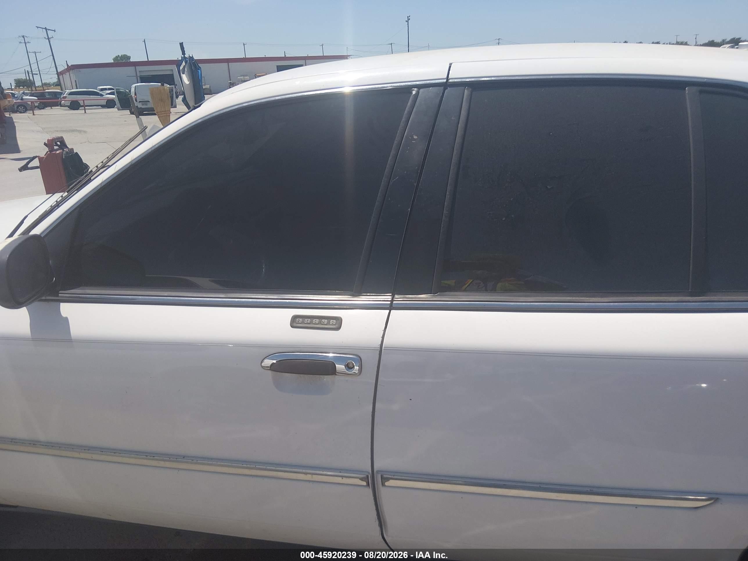 2000 Mercury Grand Marquis Ls White vin: 2MEFM75W8YX687762