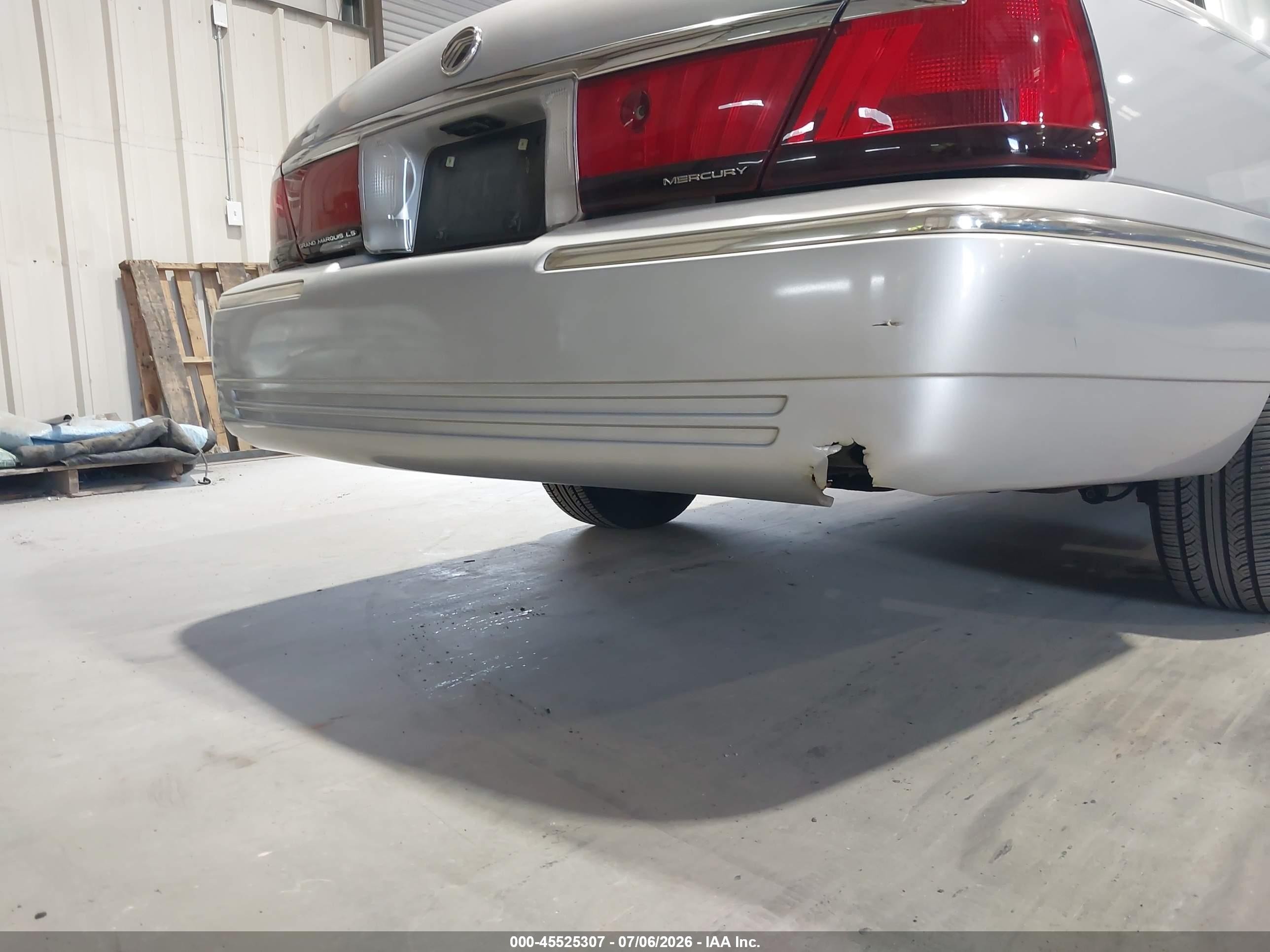 2000 Mercury Grand Marquis Ls Silver vin: 2MEFM75W8YX737754