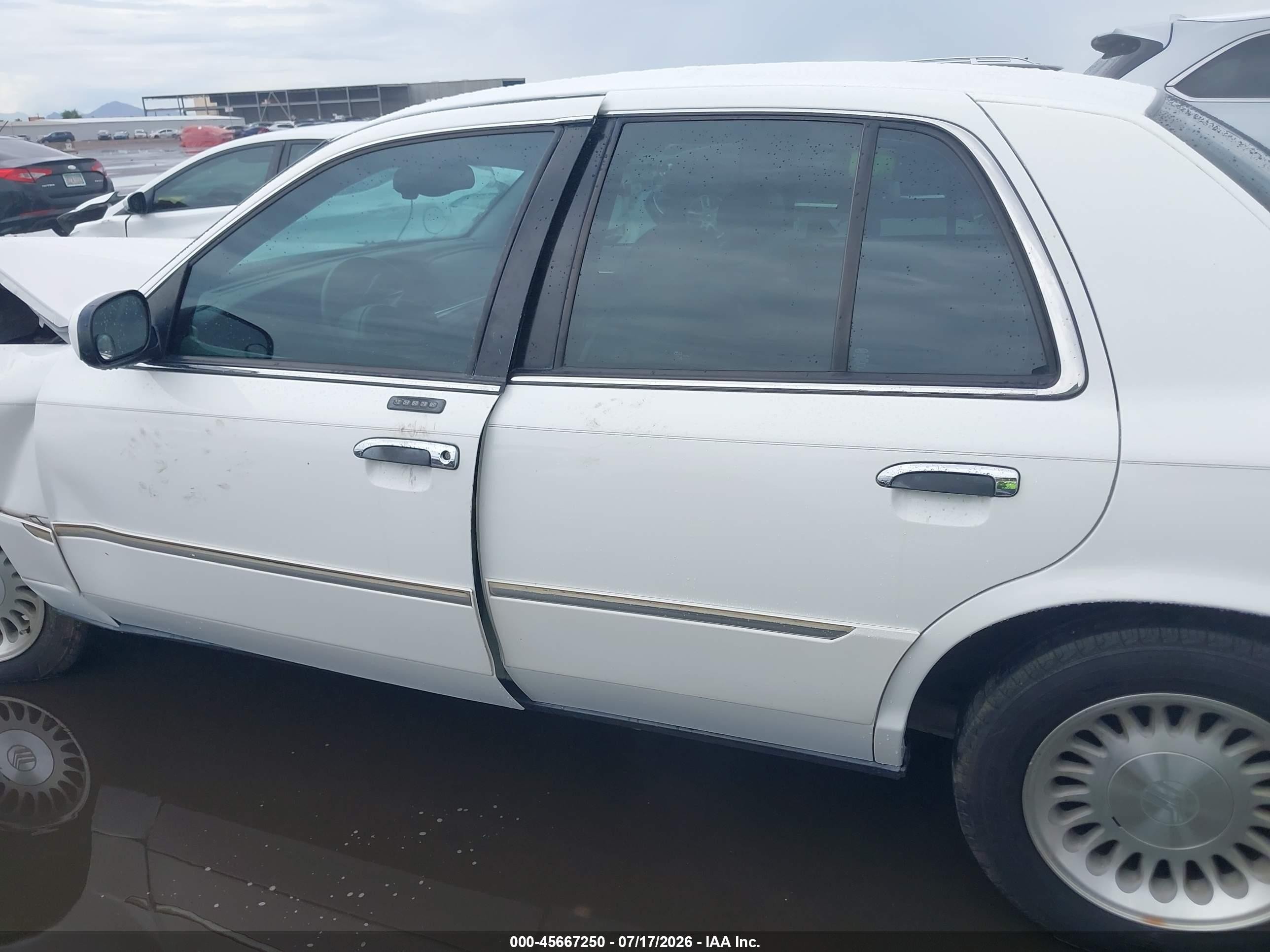 2001 Mercury Grand Marquis Ls White vin: 2MEFM75W91X683872