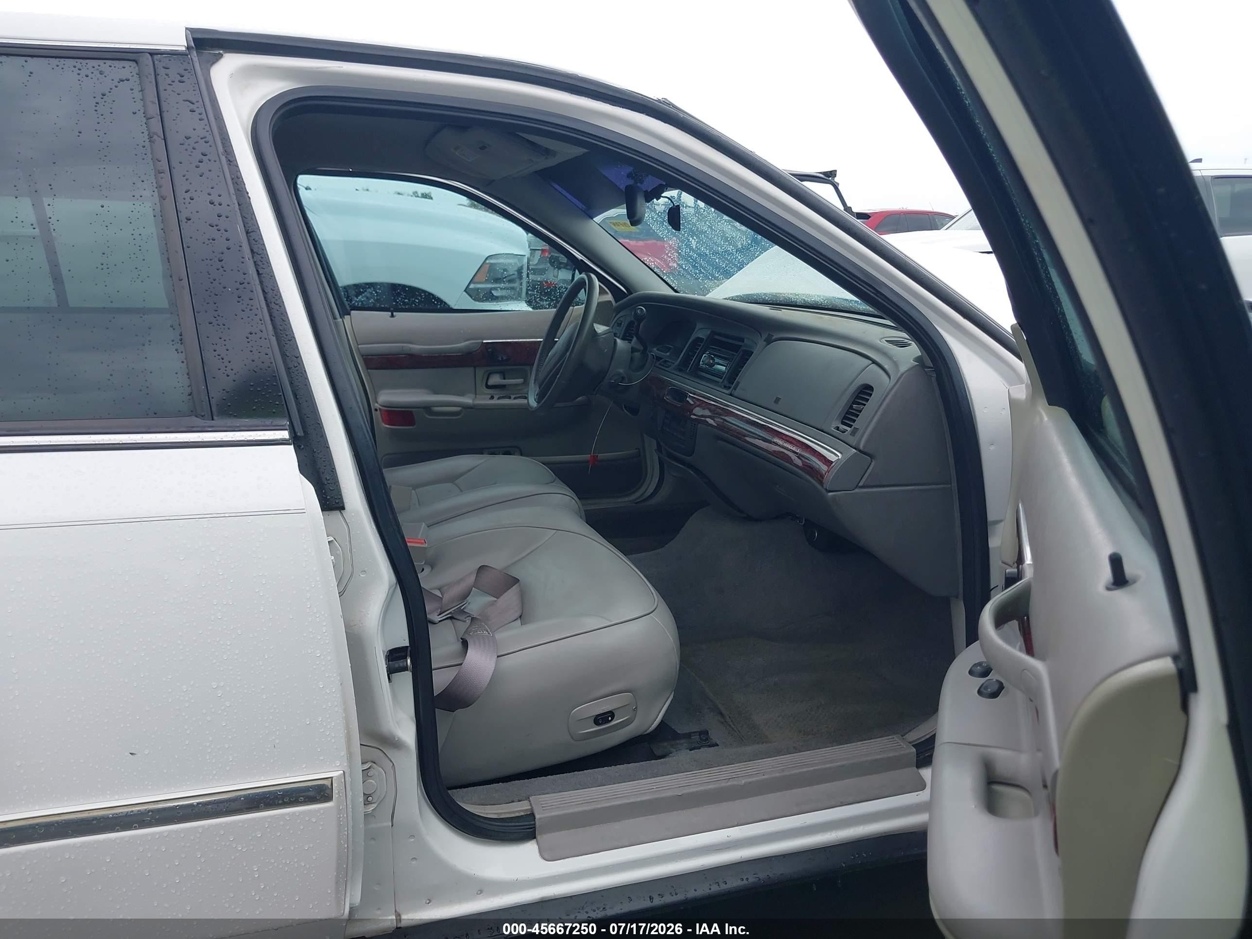 2001 Mercury Grand Marquis Ls White vin: 2MEFM75W91X683872