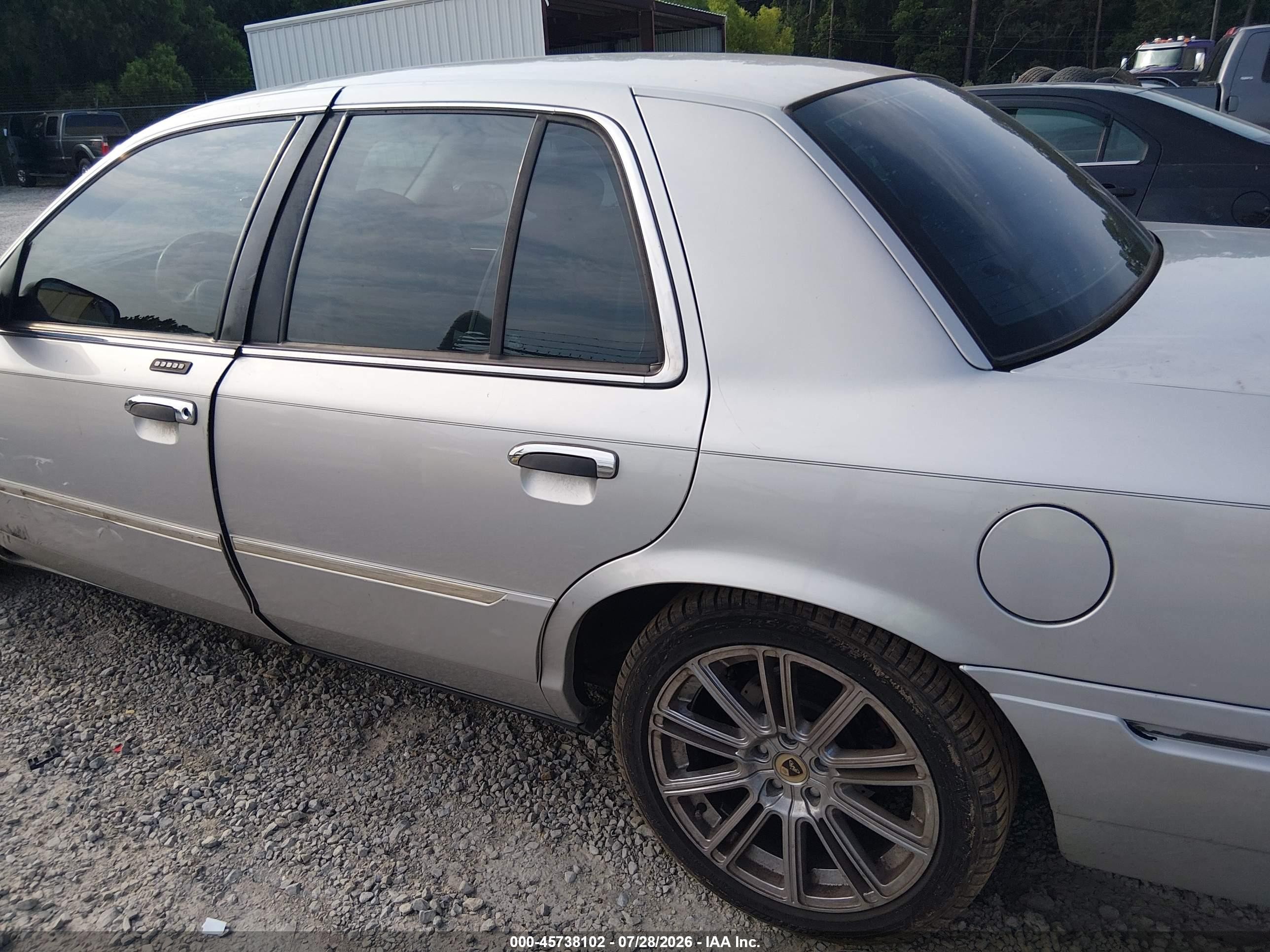 2002 Mercury Grand Marquis Ls Gray vin: 2MEFM75W92X650257