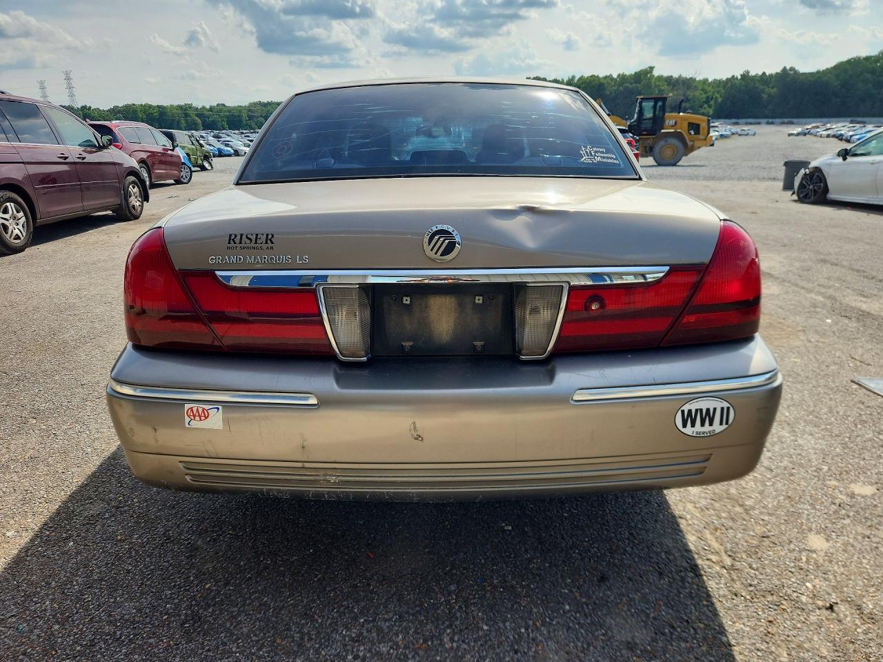 2003 Mercury Grand Marquis Ls Beige vin: 2MEFM75W93X647716