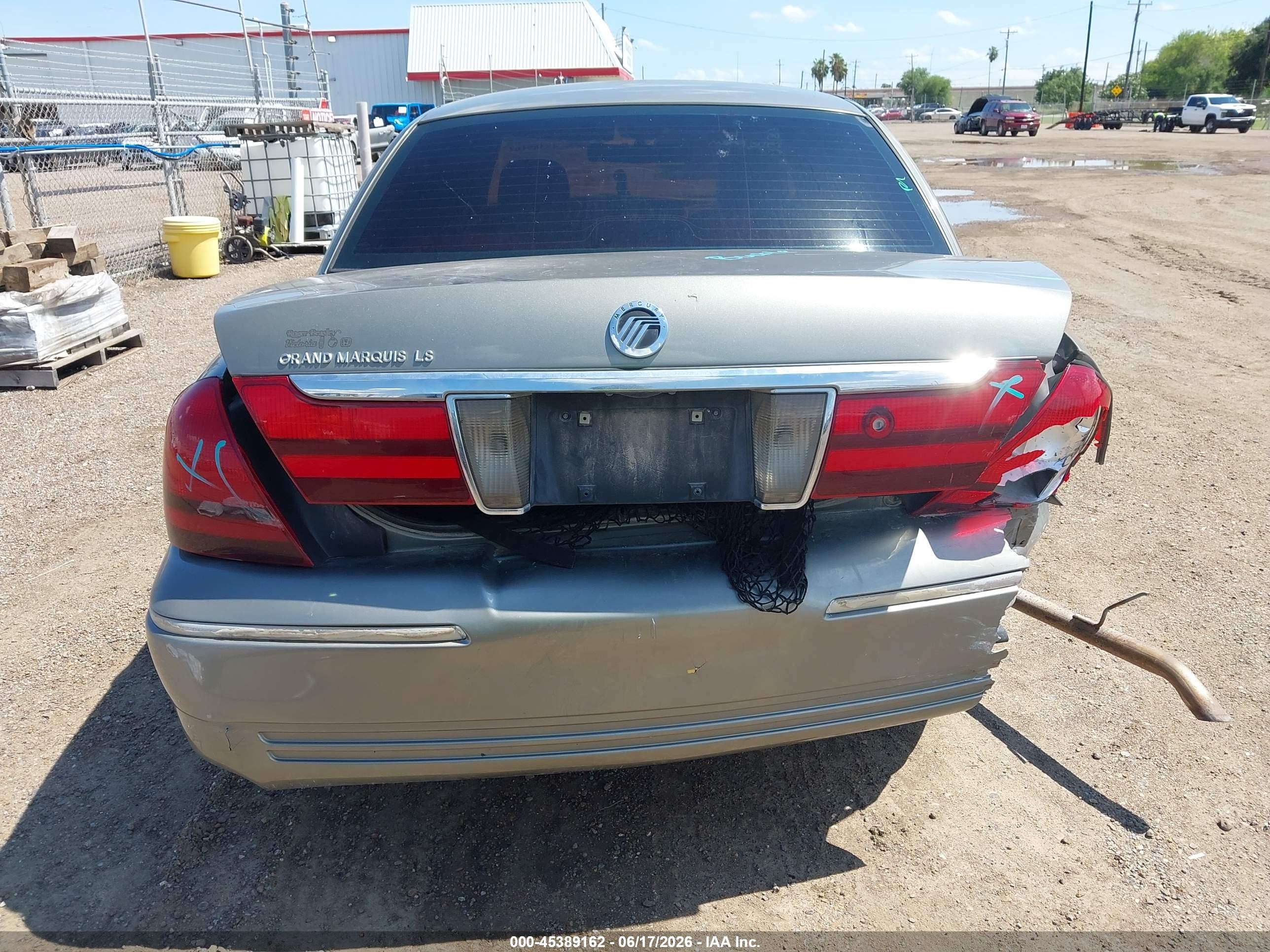 2003 Mercury Grand Marquis Ls Gold vin: 2MEFM75W93X653502