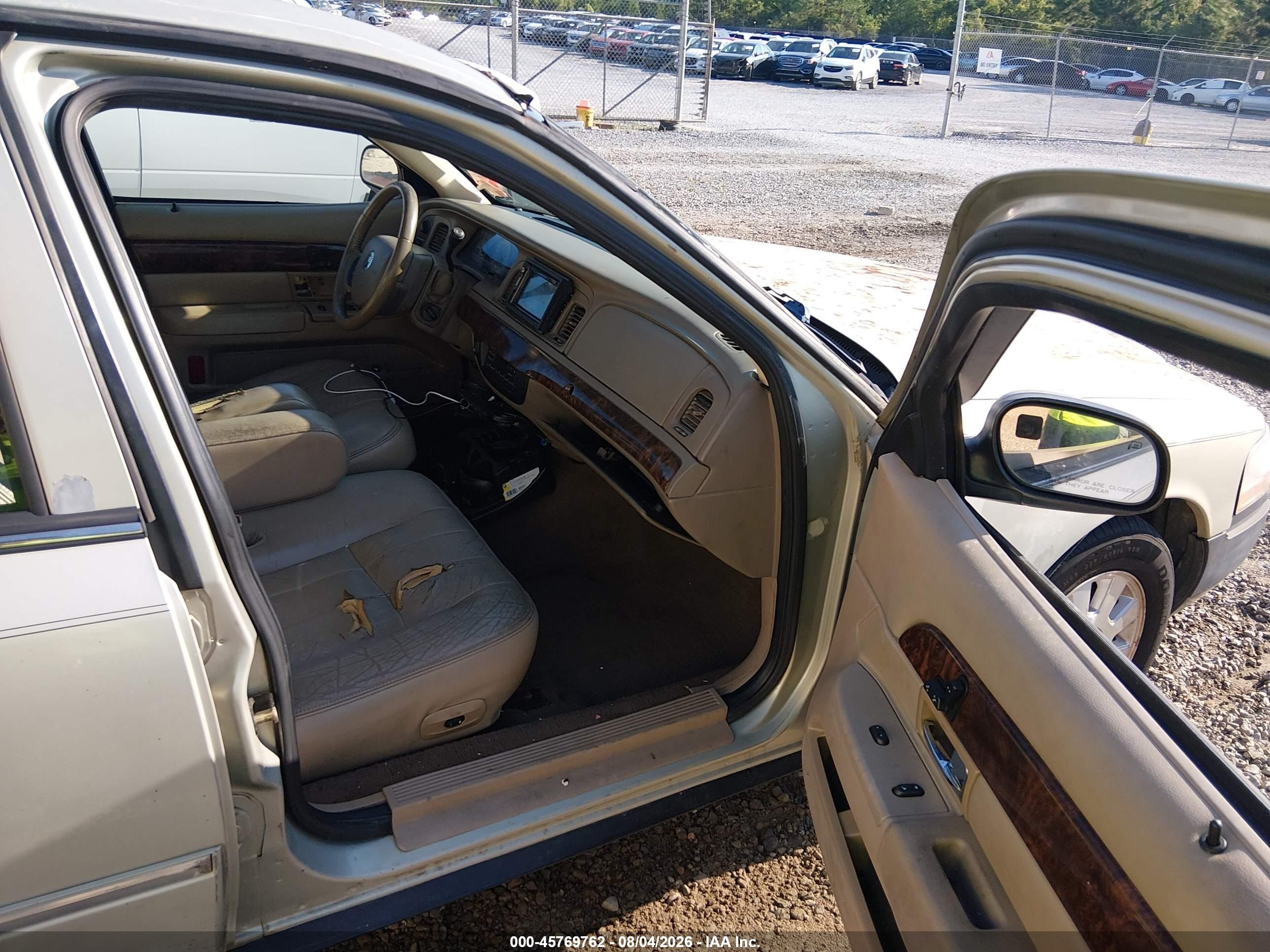 2005 Mercury Grand Marquis Ls/lse Cream vin: 2MEFM75W95X625041