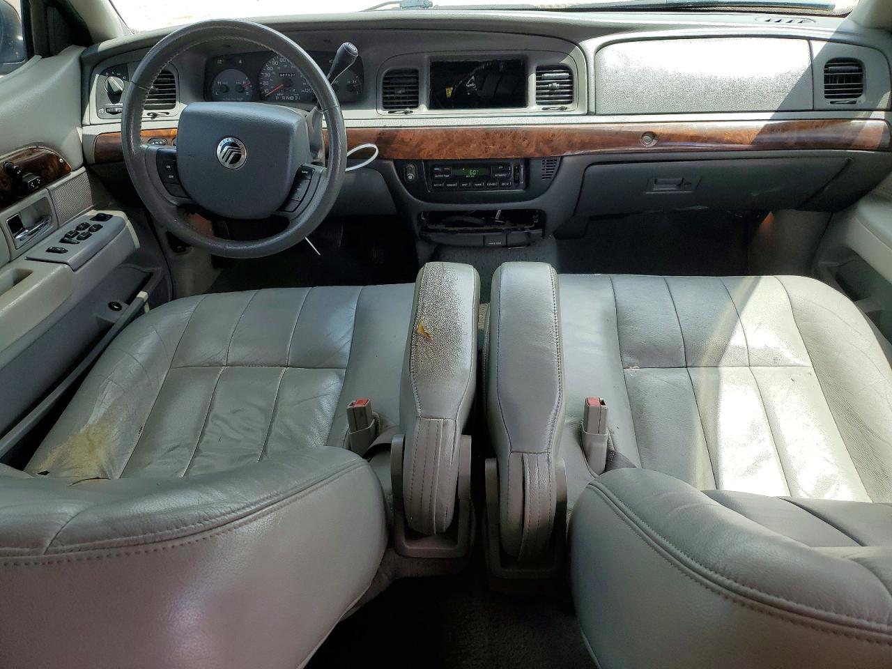 2005 Mercury Grand Marquis Ls Burgundy vin: 2MEFM75W95X664082