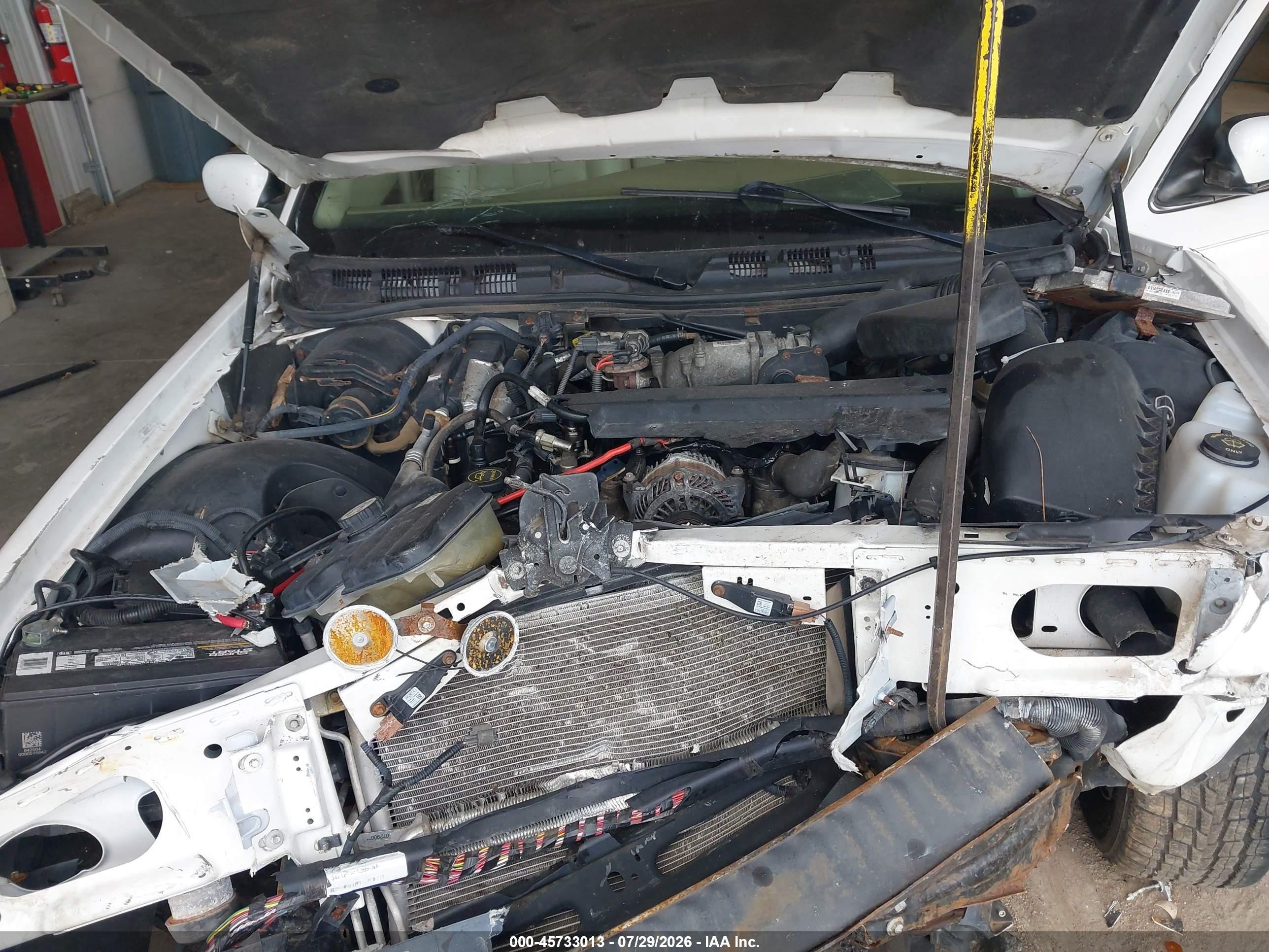 2007 Mercury Grand Marquis Ls White vin: 2MEFM75W97X614589