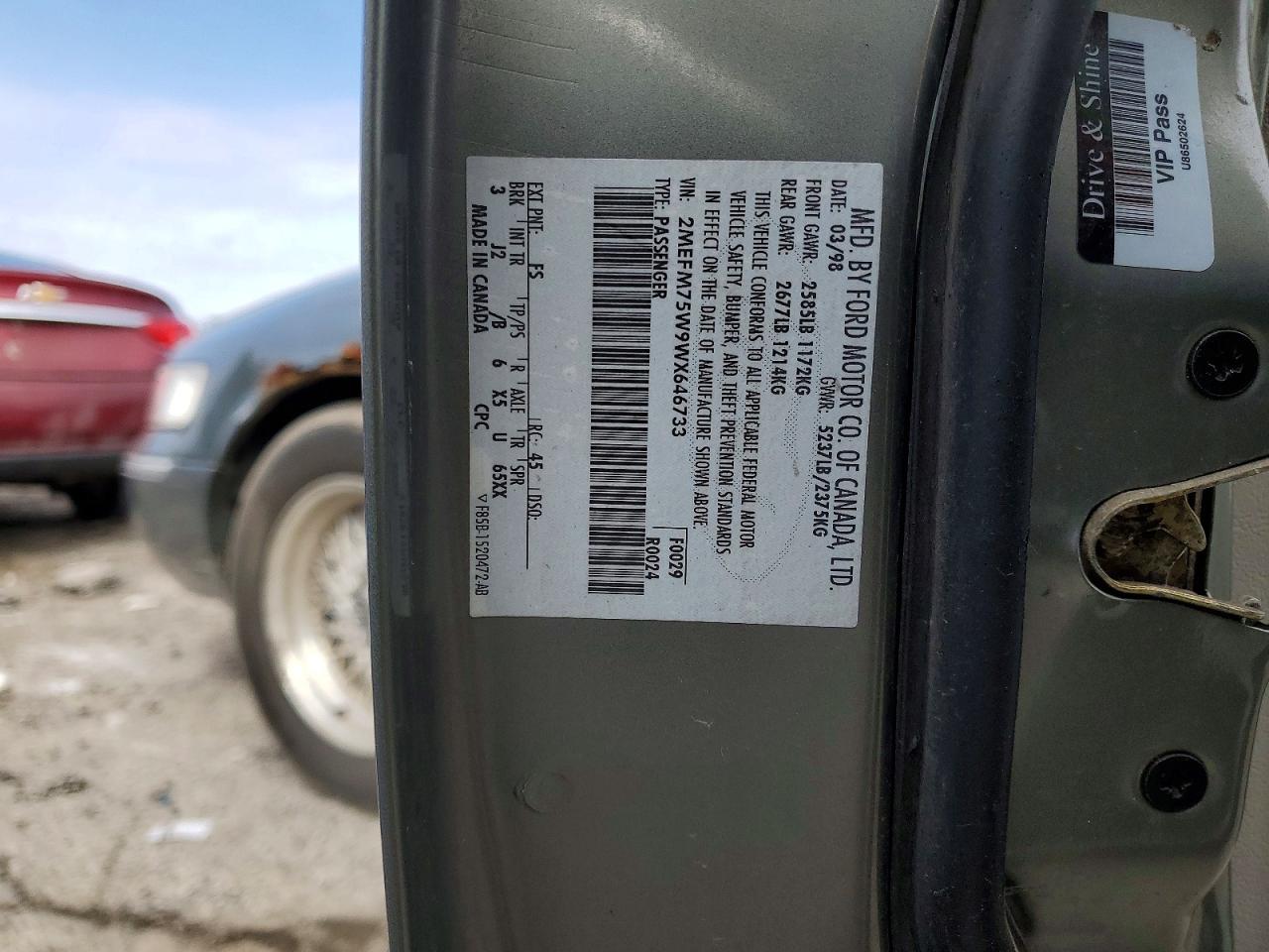 1998 Mercury Grand Marquis Ls Green vin: 2MEFM75W9WX646733