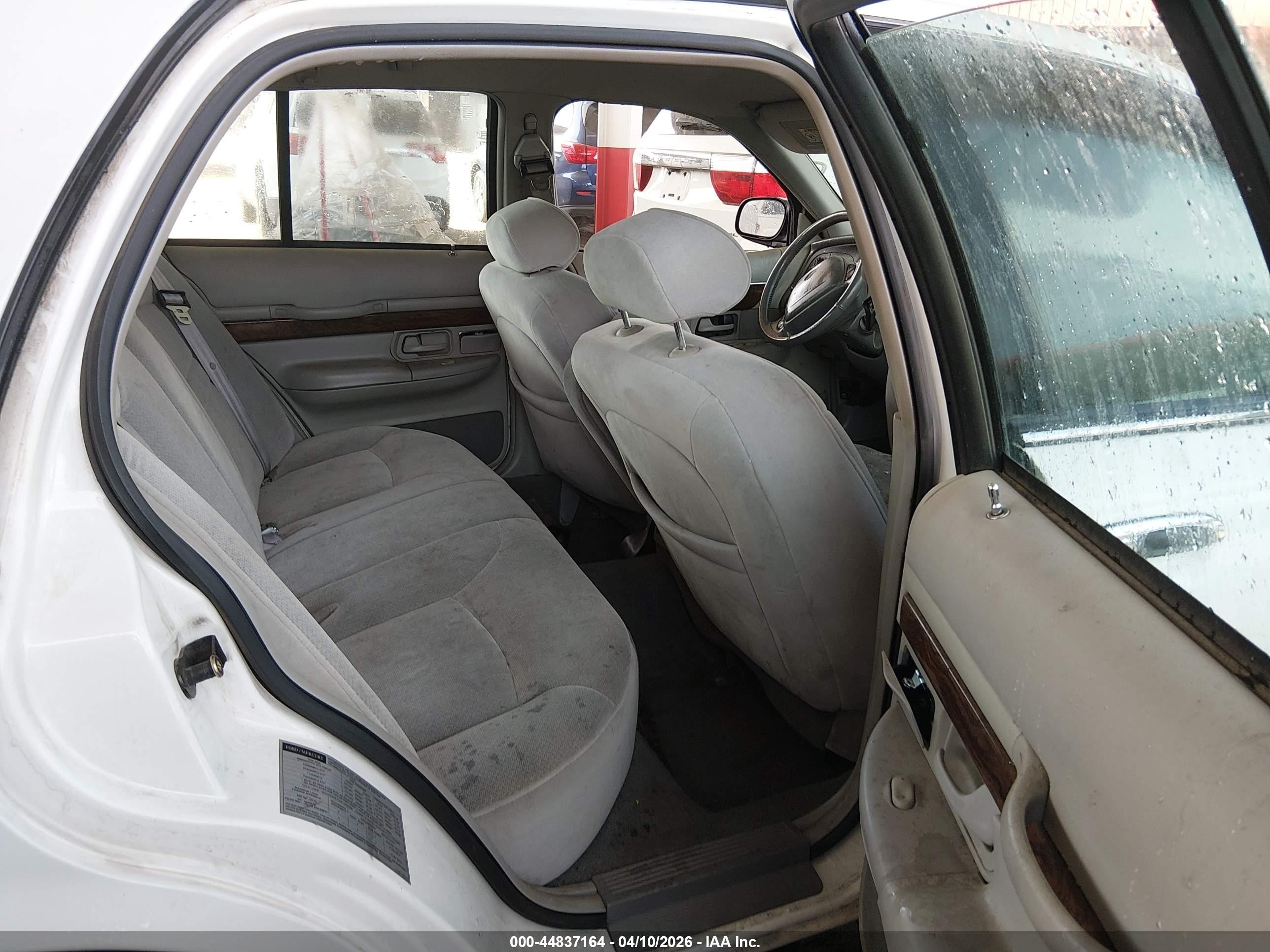 1998 Mercury Grand Marquis   White vin: 2MEFM75W9WX662415