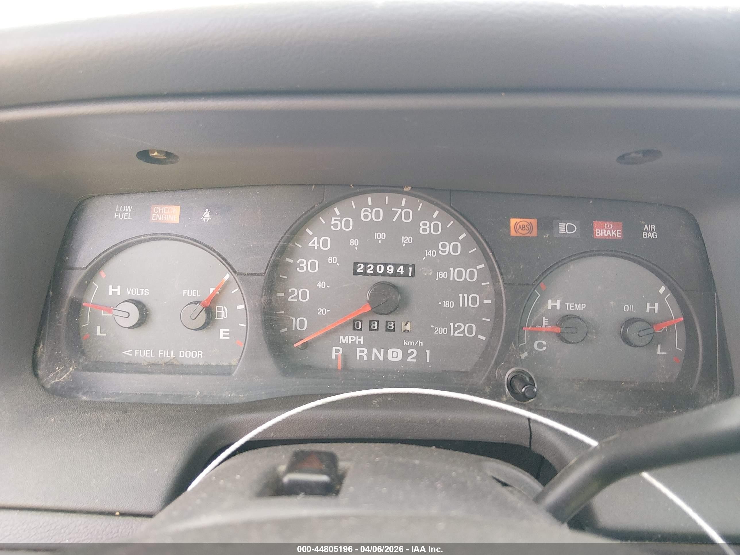 2001 Mercury Grand Marquis Ls White vin: 2MEFM75WX1X656566