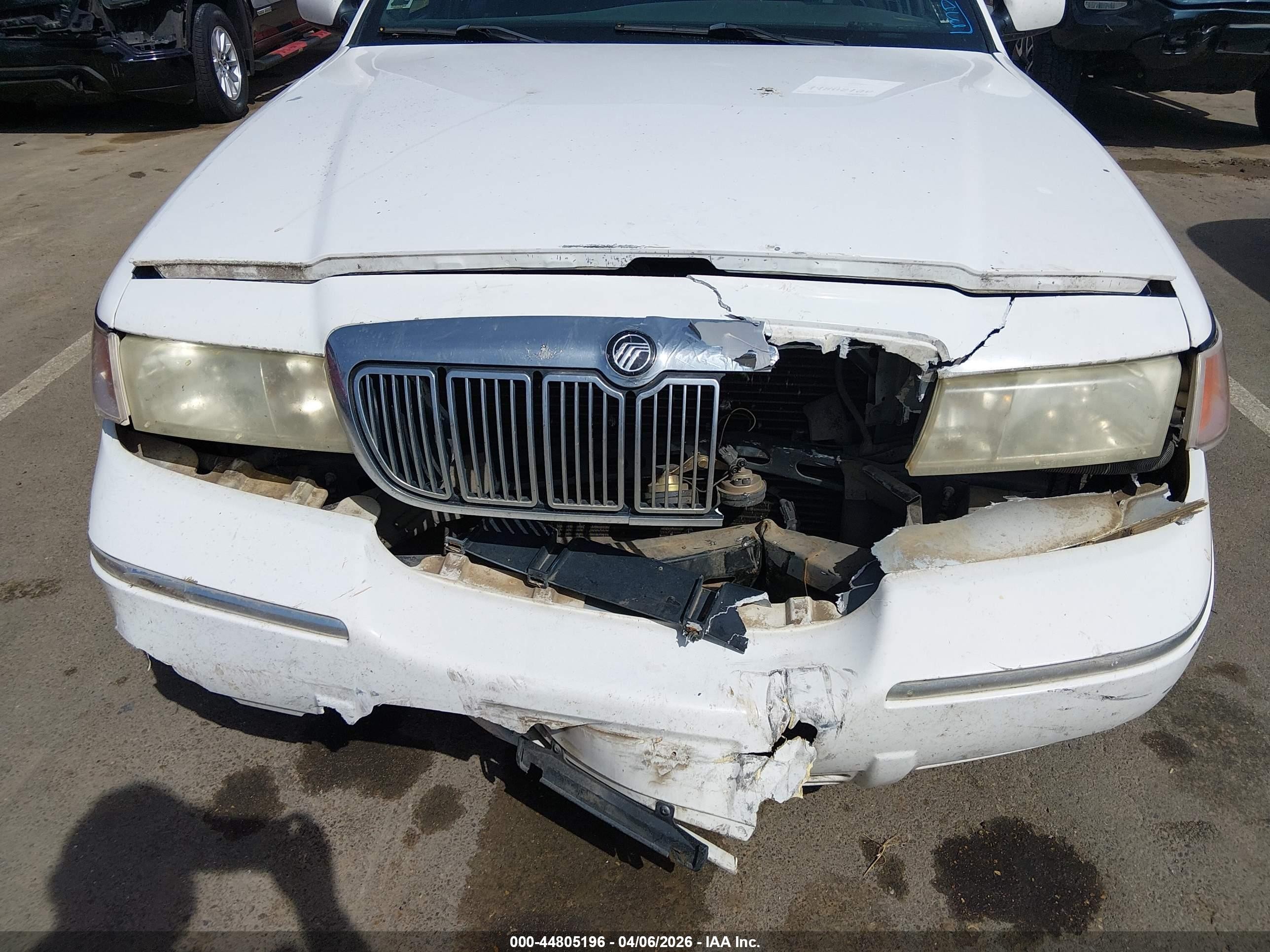 2001 Mercury Grand Marquis Ls White vin: 2MEFM75WX1X656566