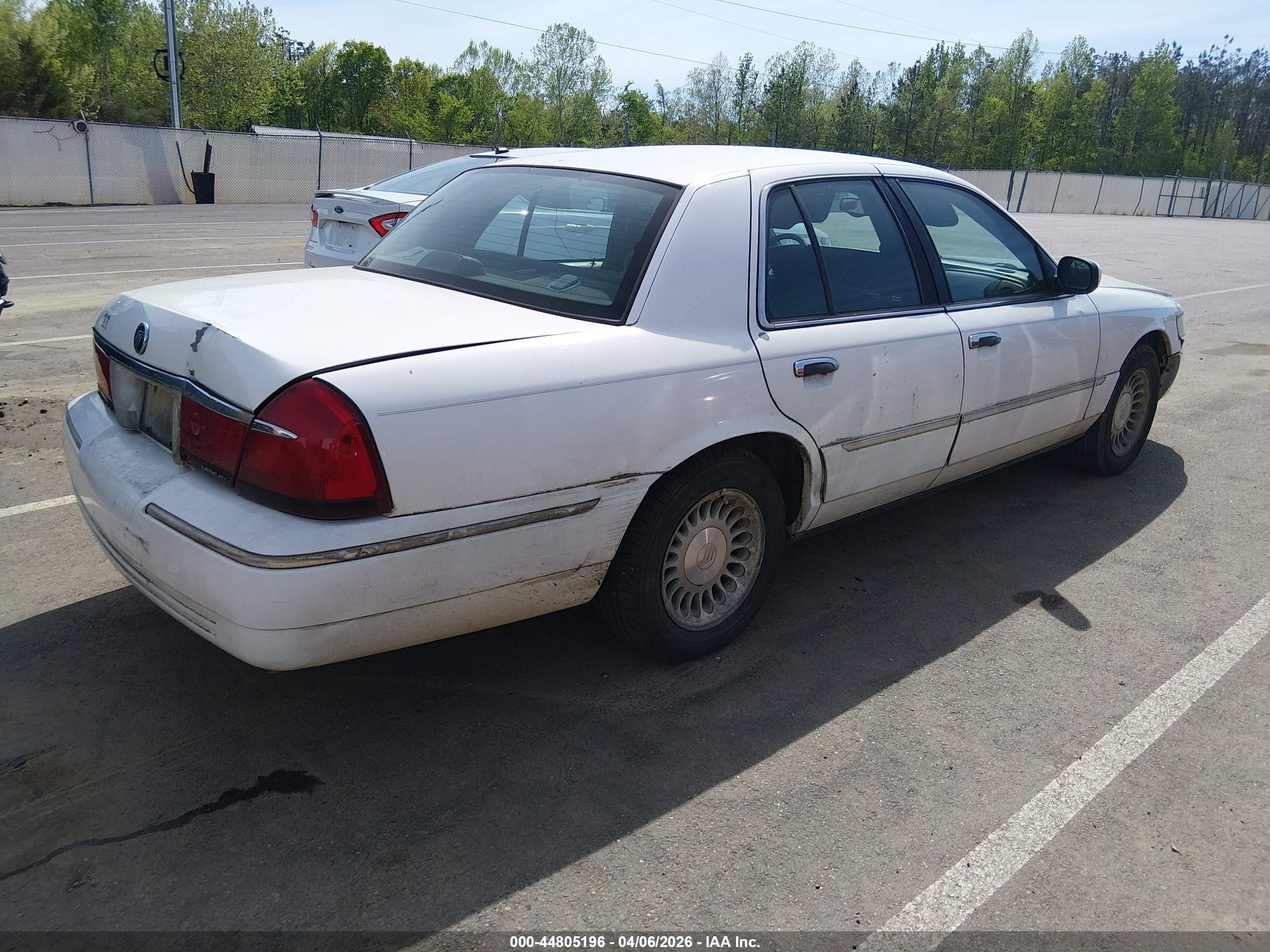 2001 Mercury Grand Marquis Ls White vin: 2MEFM75WX1X656566