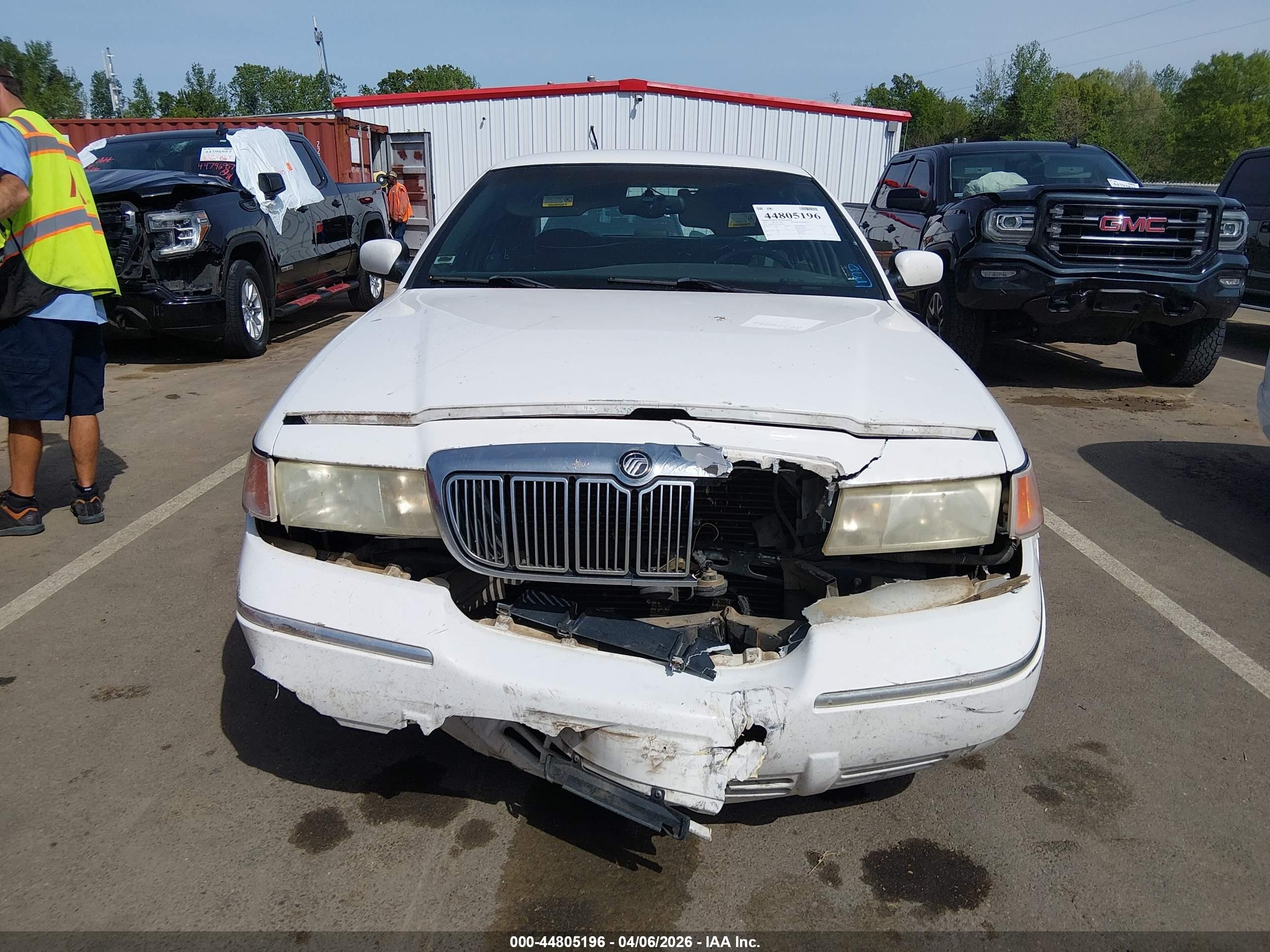 2001 Mercury Grand Marquis Ls White vin: 2MEFM75WX1X656566