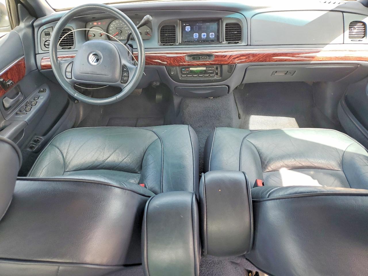 2001 Mercury Grand Marquis Ls White vin: 2MEFM75WX1X681452