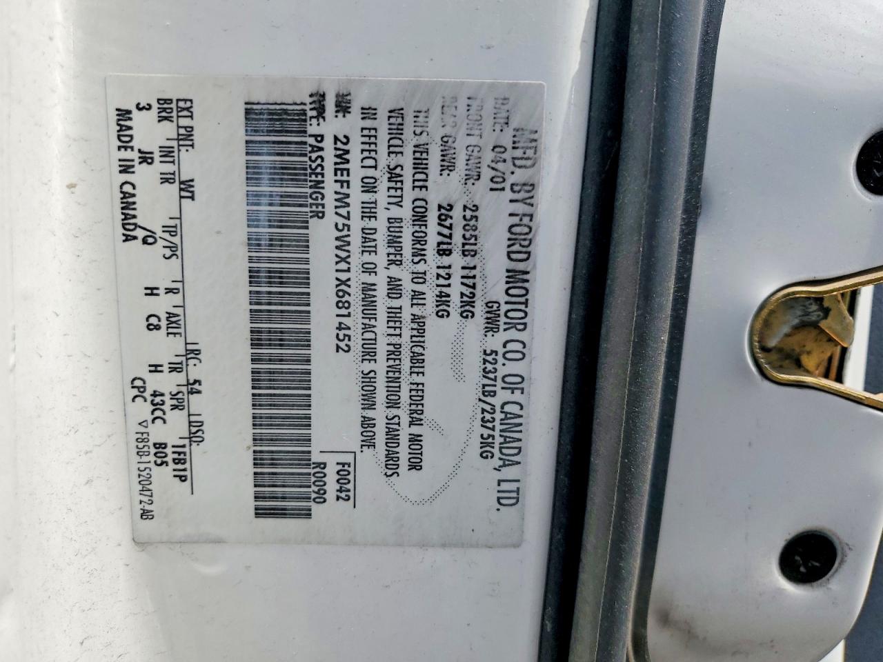 2001 Mercury Grand Marquis Ls White vin: 2MEFM75WX1X681452