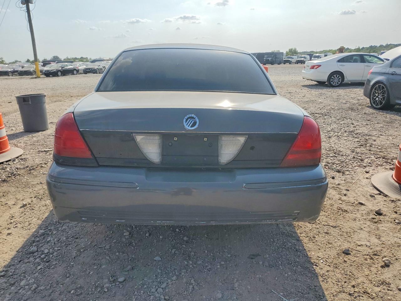 2003 Mercury Grand Marquis Ls Tan vin: 2MEFM75WX3X661821