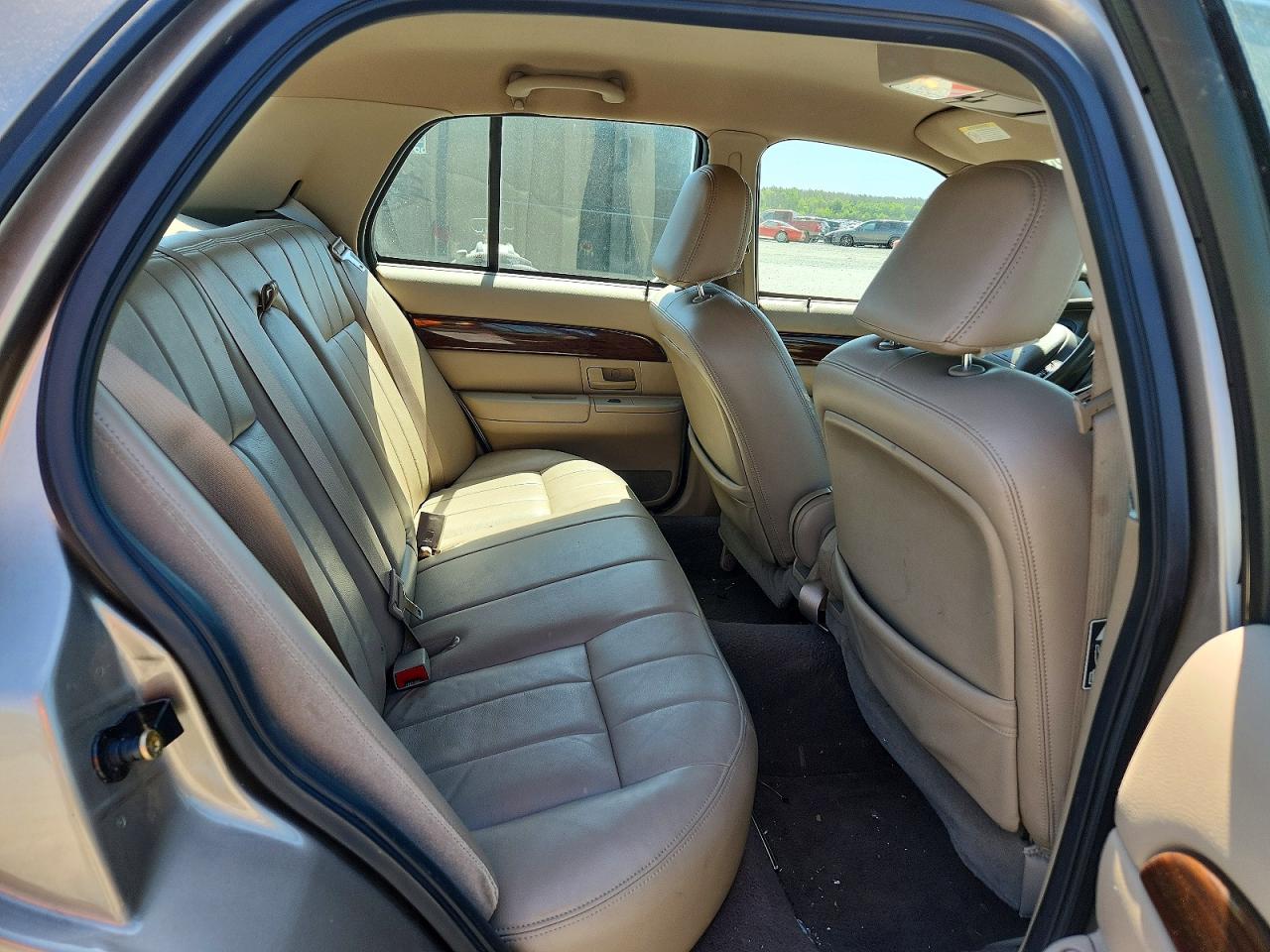 2003 Mercury Grand Marquis Ls Gold vin: 2MEFM75WX3X669997