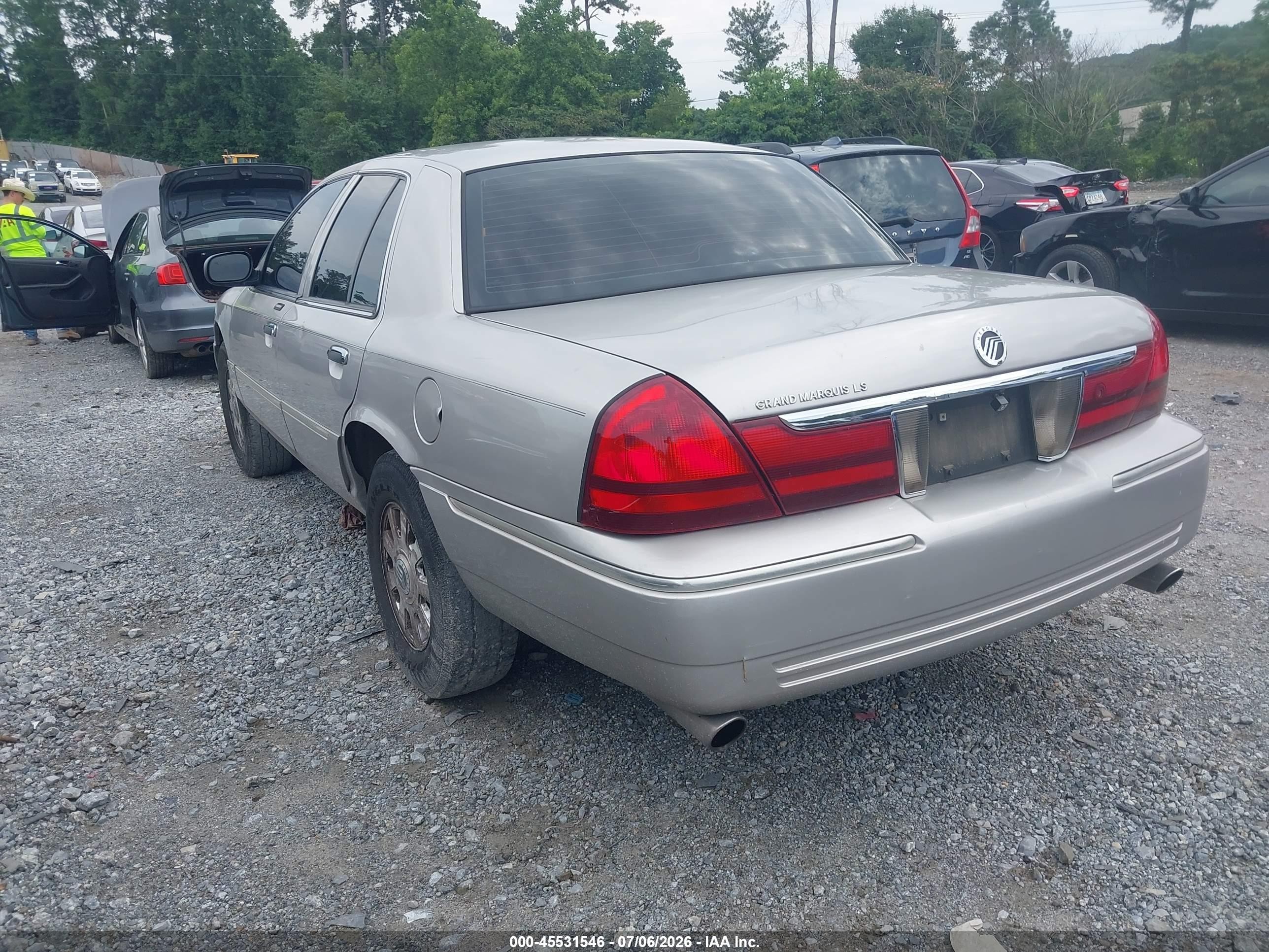 2004 Mercury Grand Marquis Ls Silver vin: 2MEFM75WX4X652926